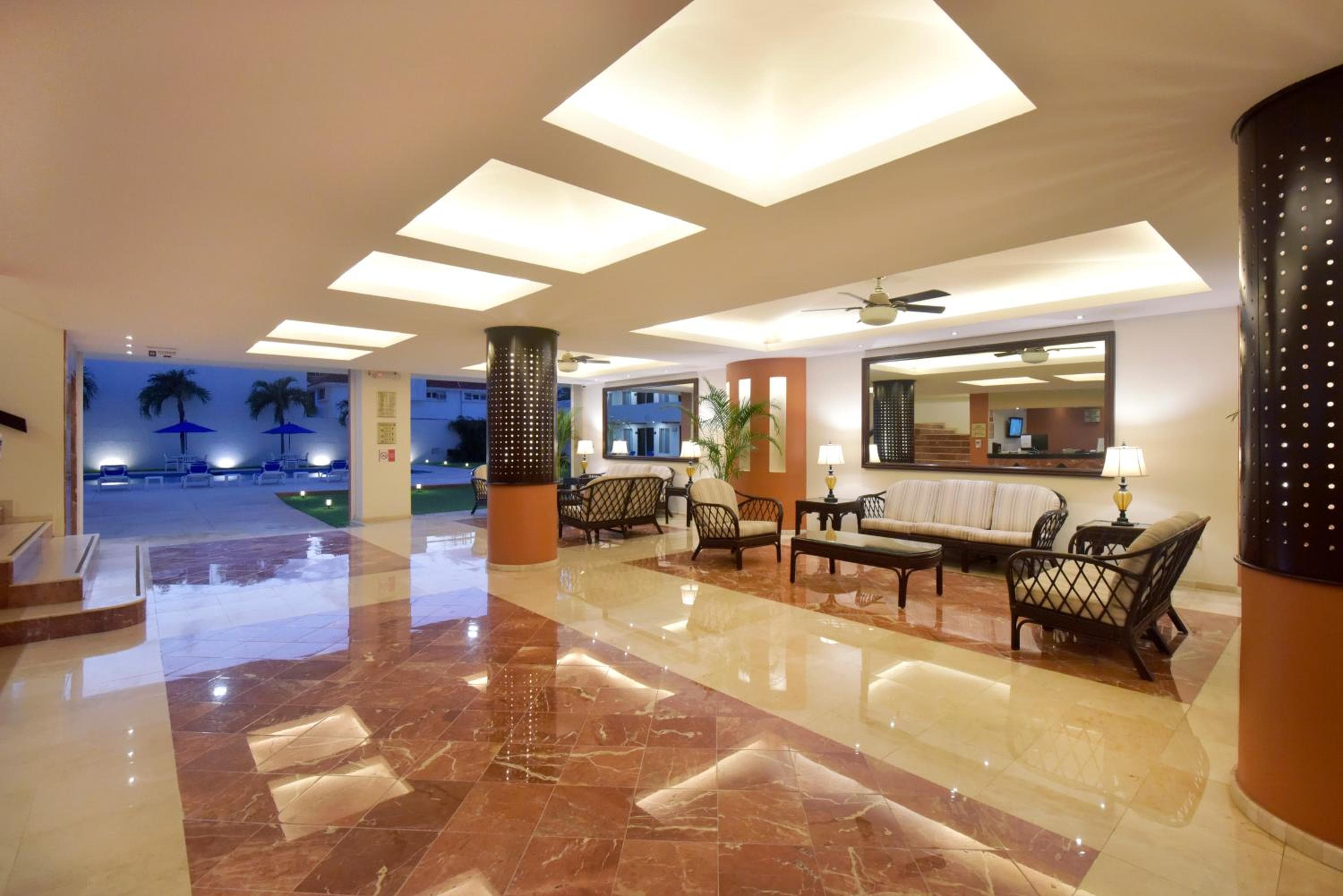 Hotel Bonampak — 1