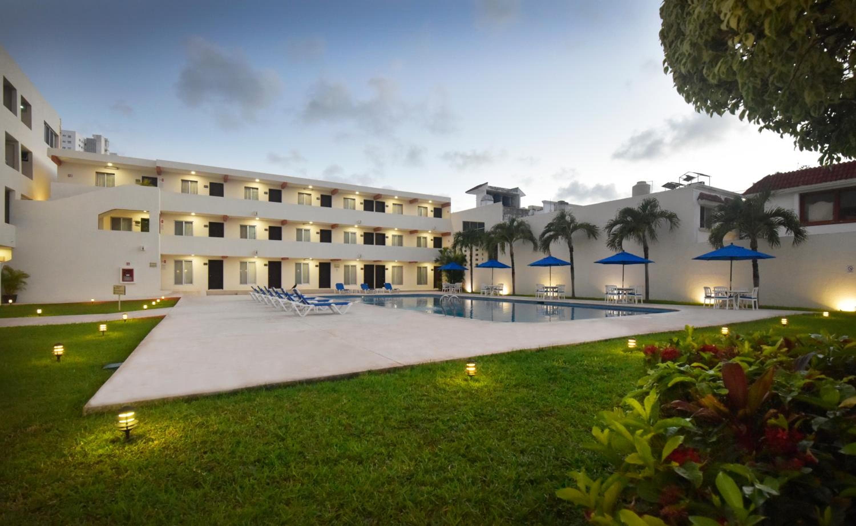 Hotel Bonampak — 19