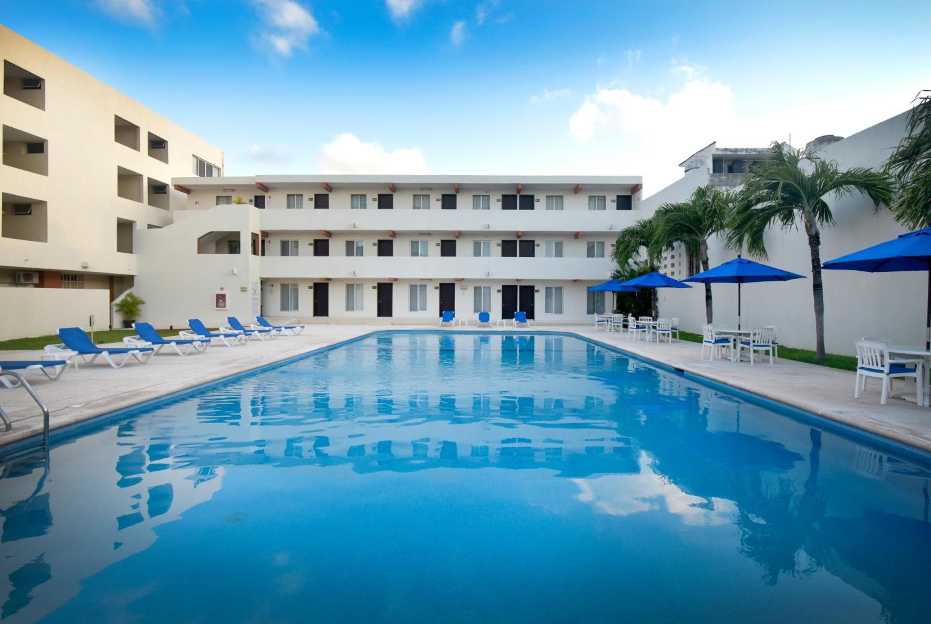 Hotel Bonampak — 30