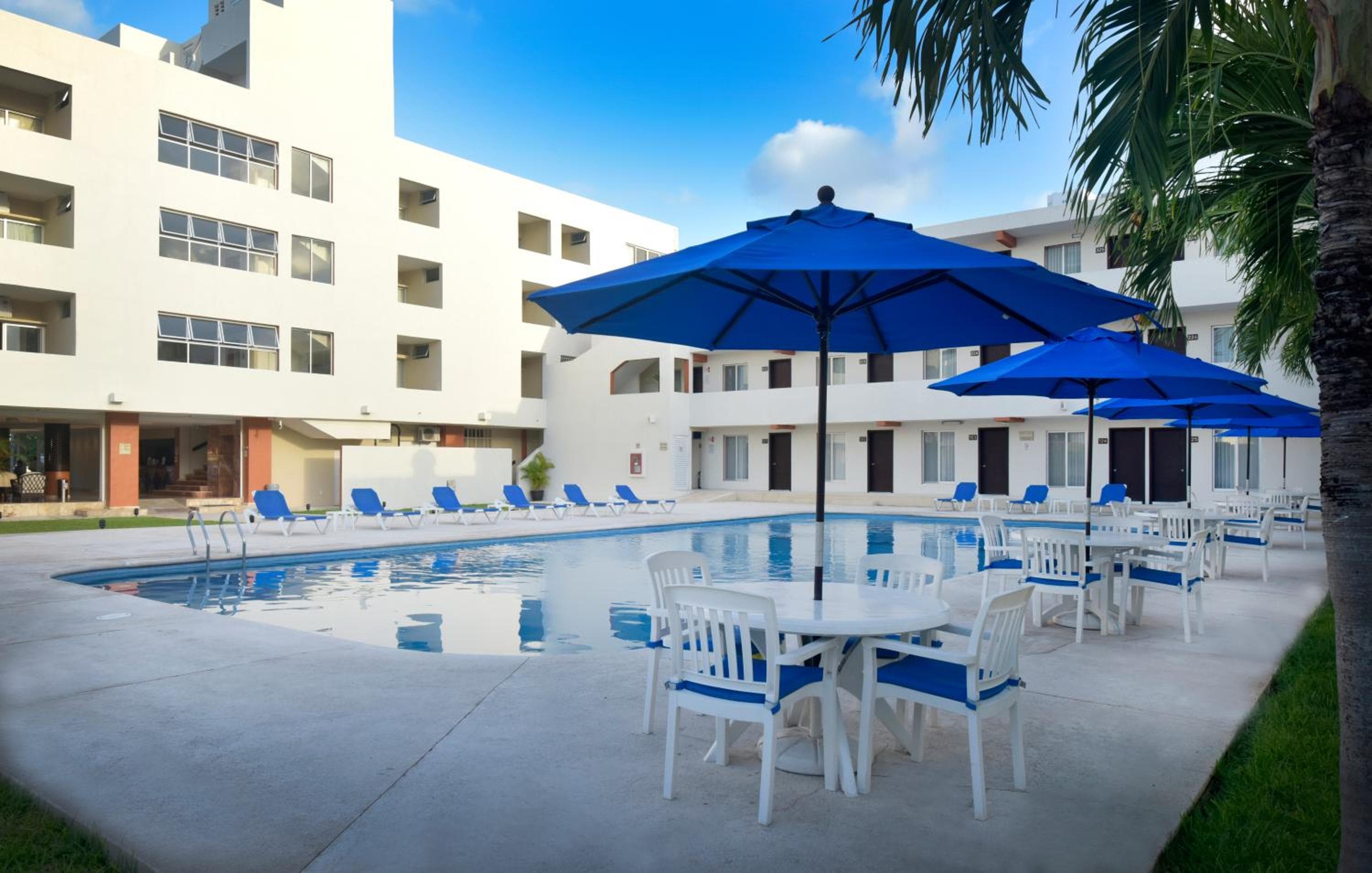 Hotel Bonampak — 16