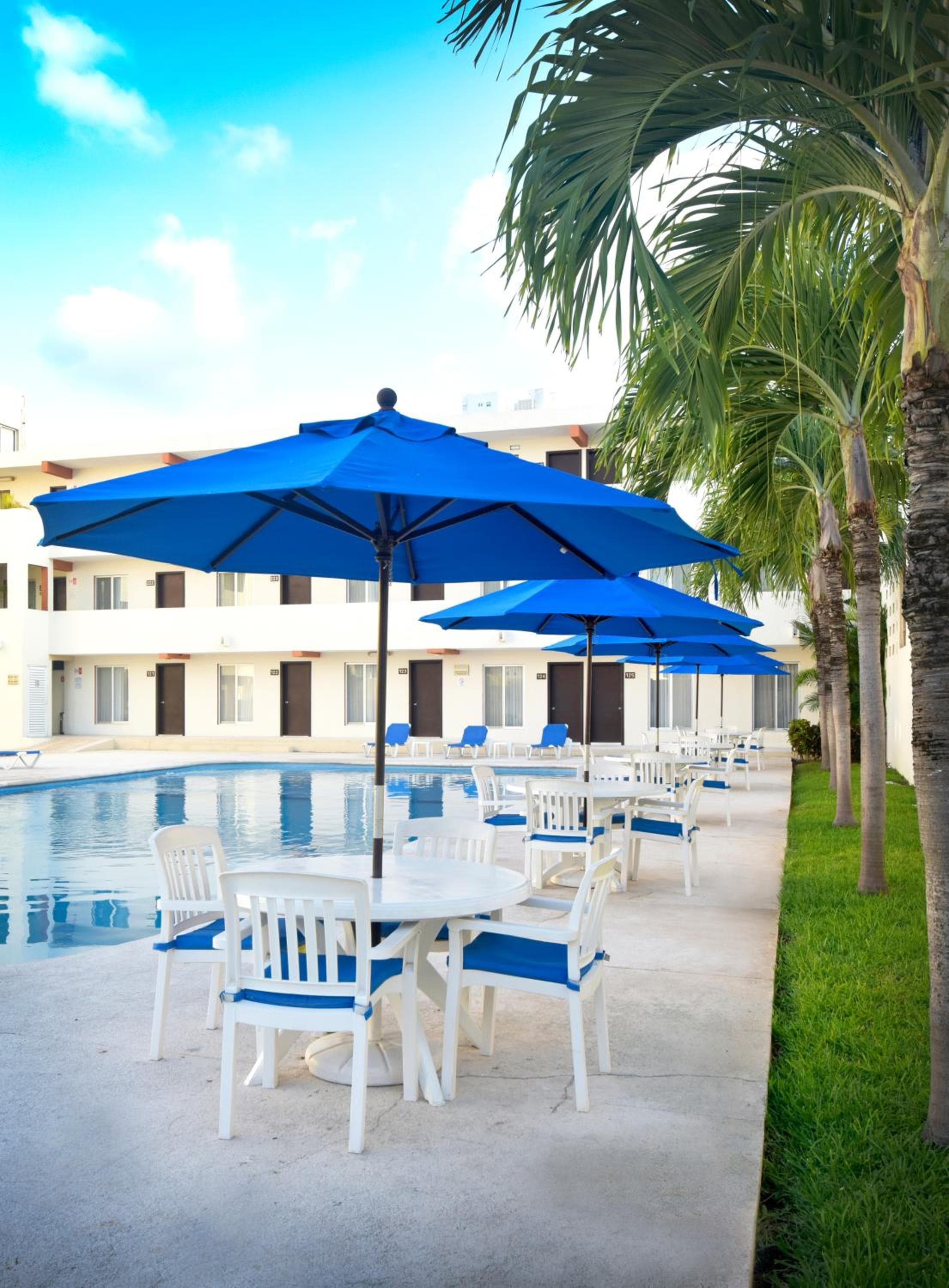 Hotel Bonampak — 15