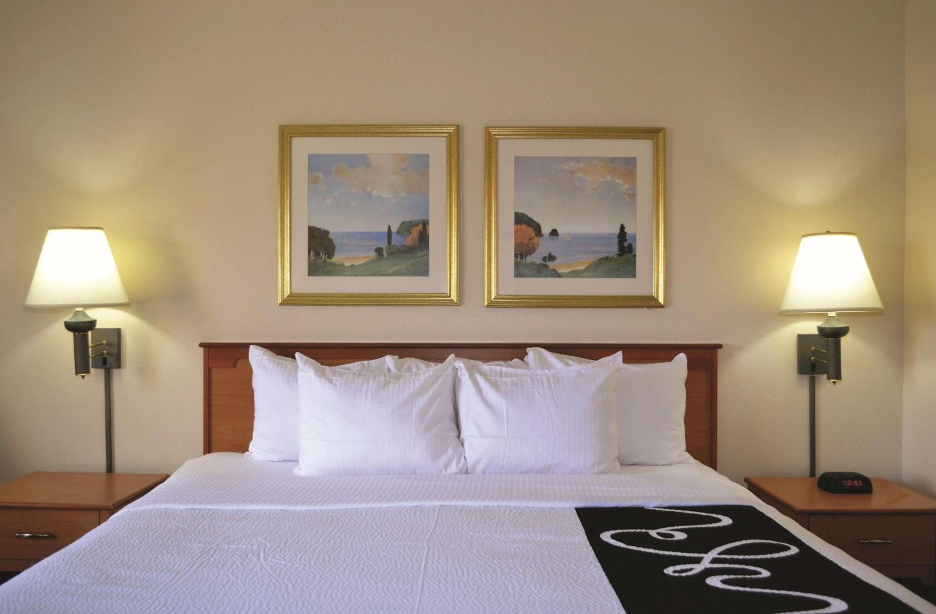 La Quinta by Wyndham Tampa Fairgrounds - Casino — 16