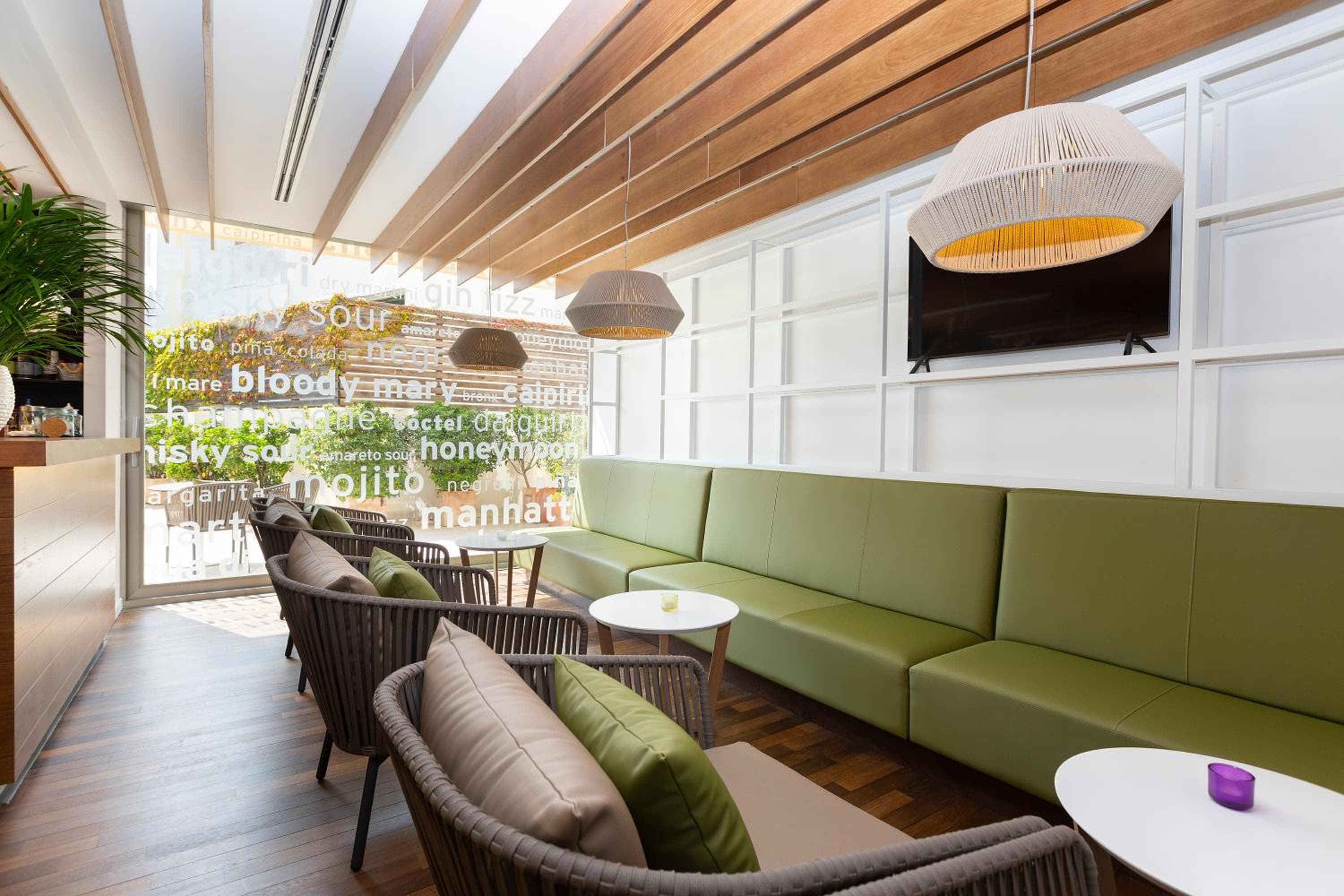 Aimia Hotel — 4