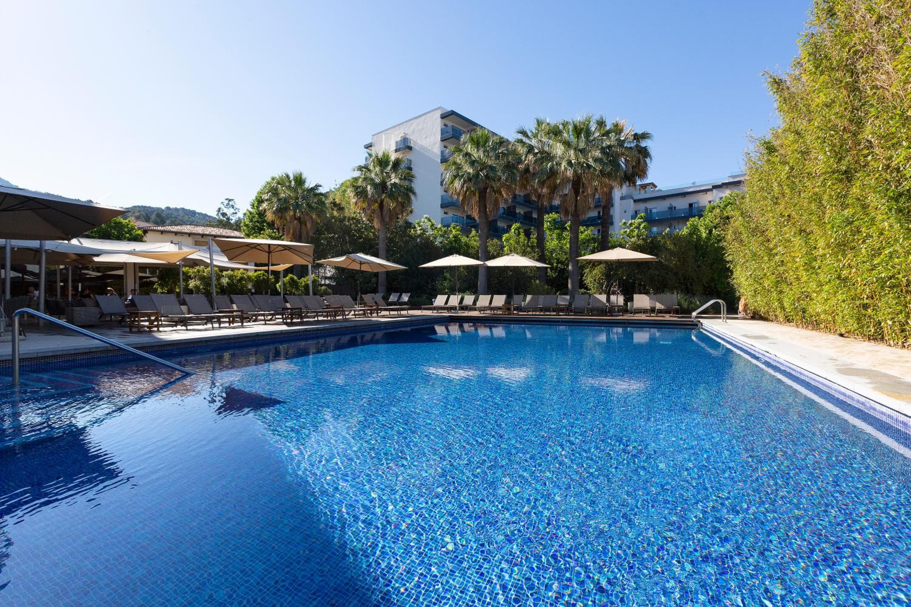 Aimia Hotel — 10
