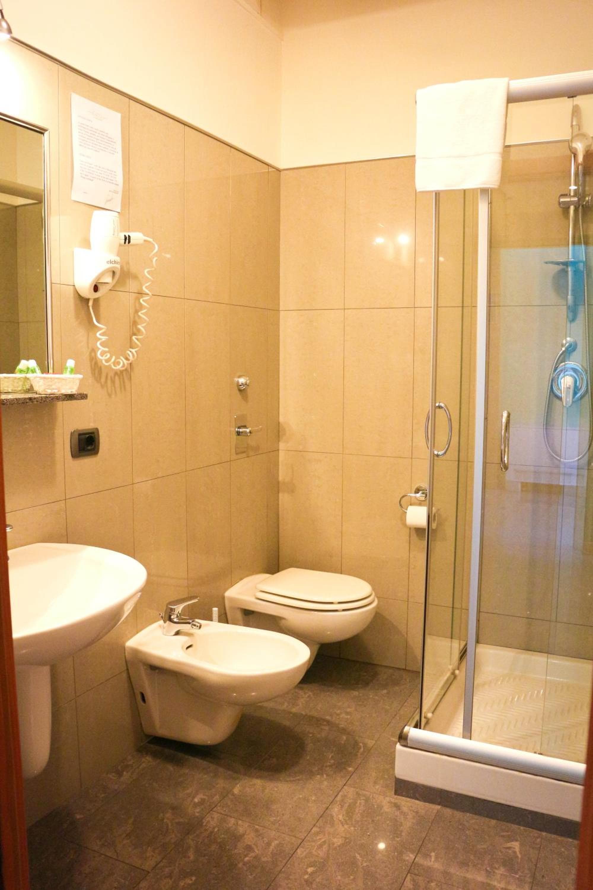 Hotel Losanna — 13