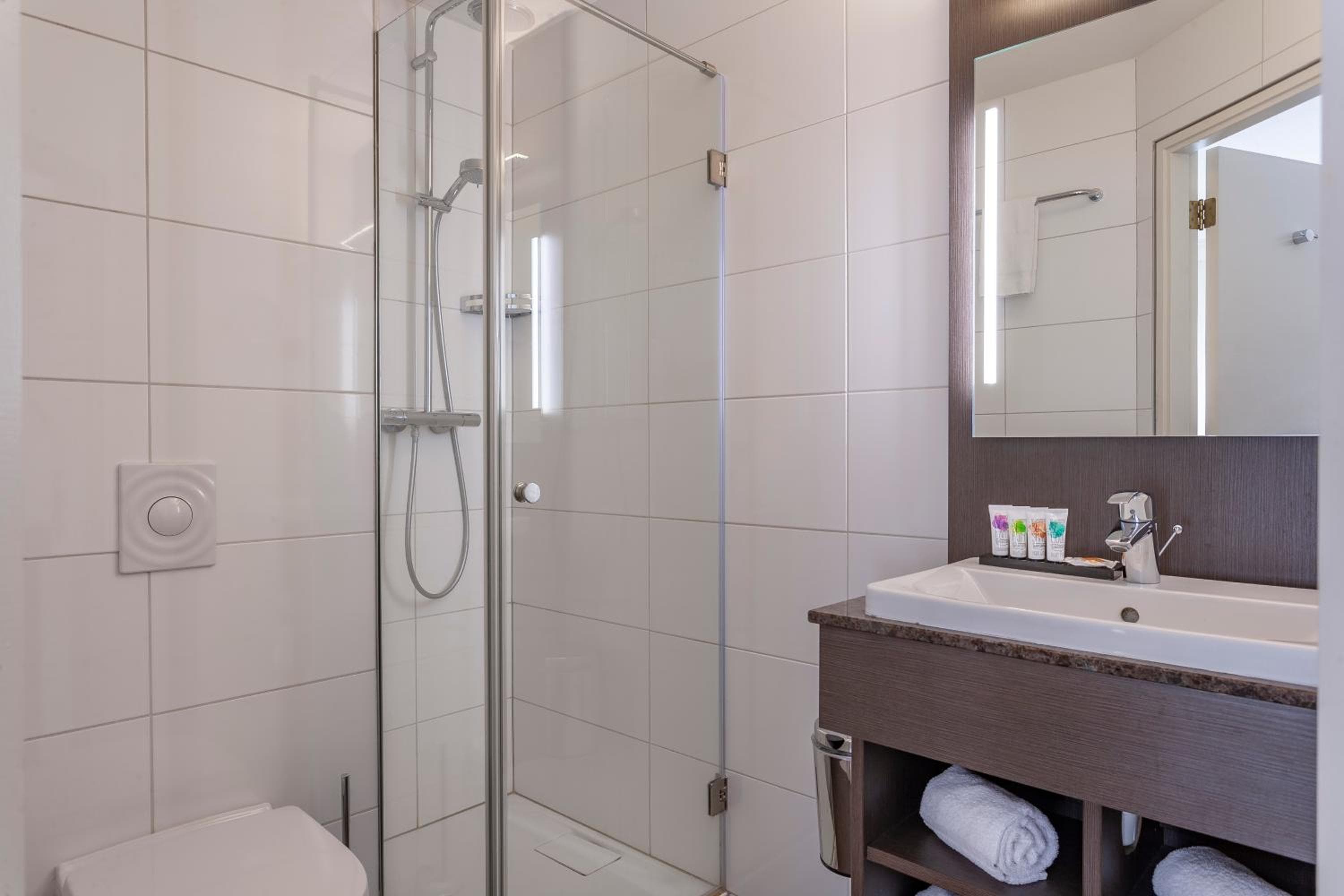 Avenue Hotel — 29