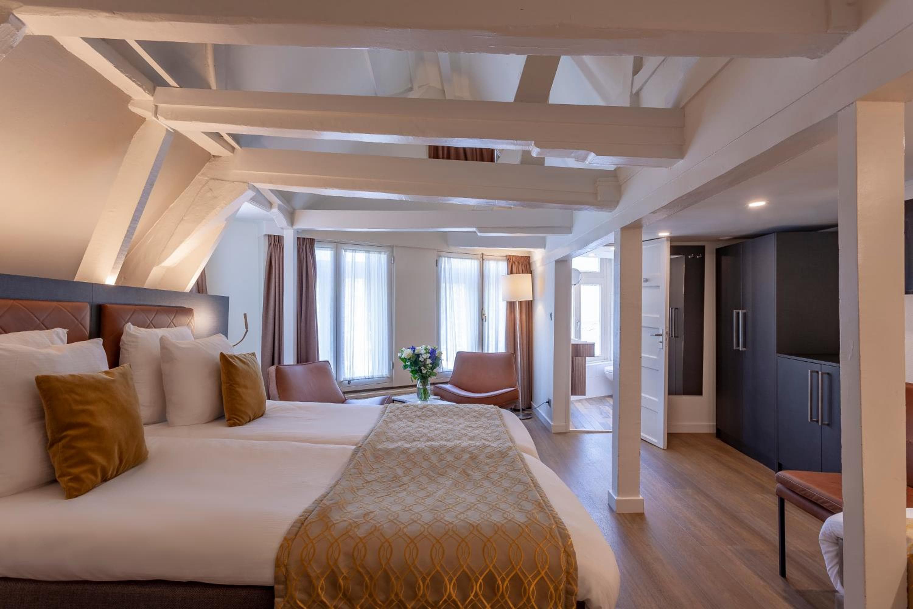 Avenue Hotel — 16