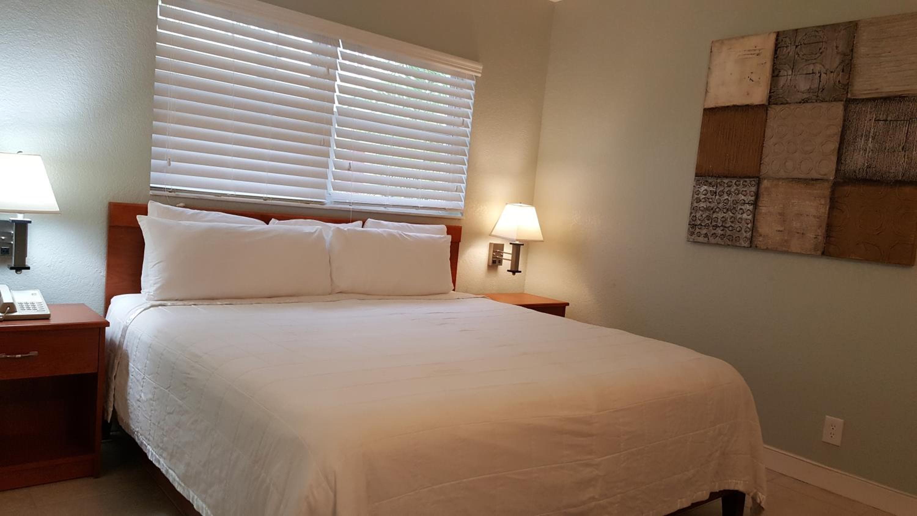 Coral Key Inn — 12
