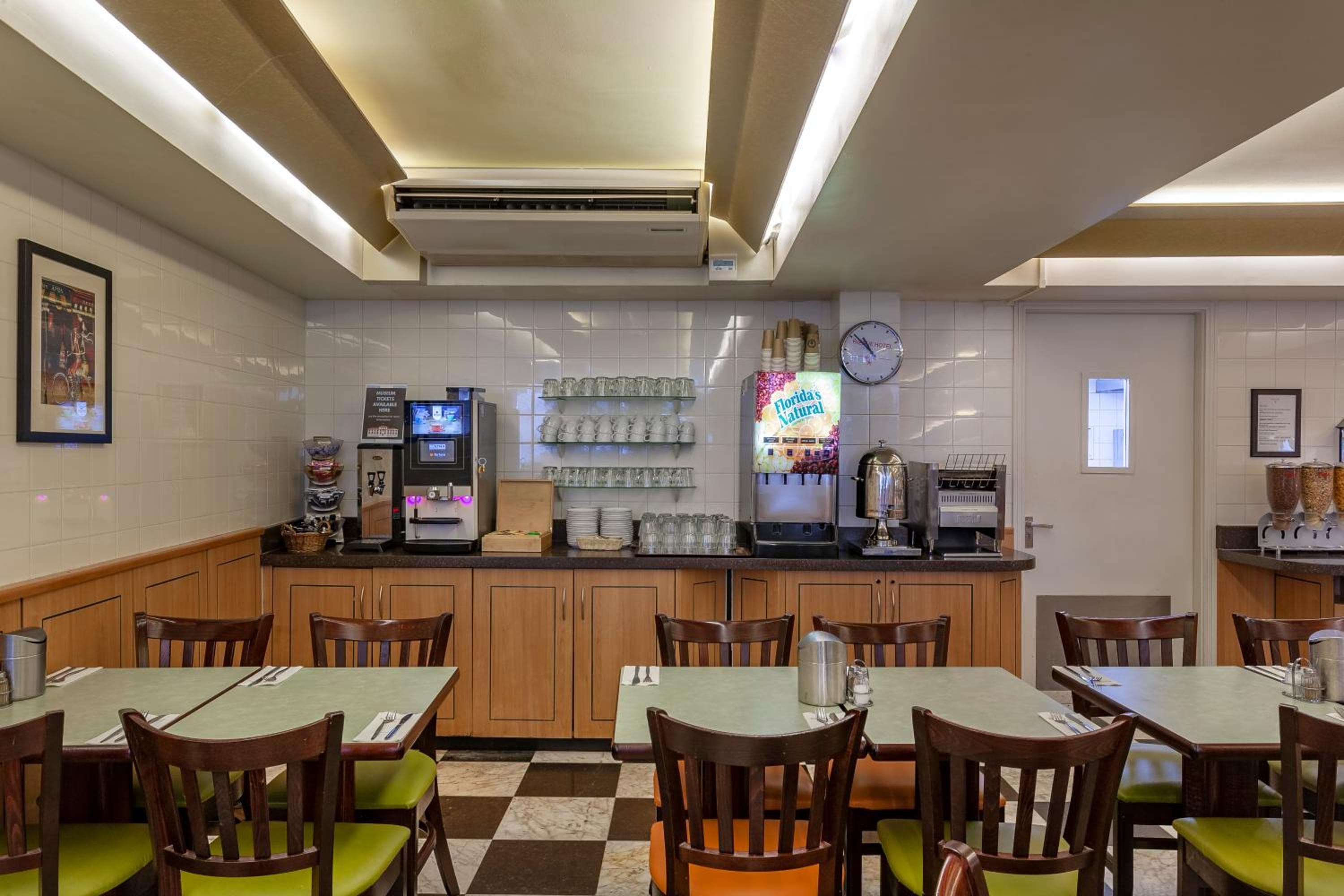 Avenue Hotel — 9