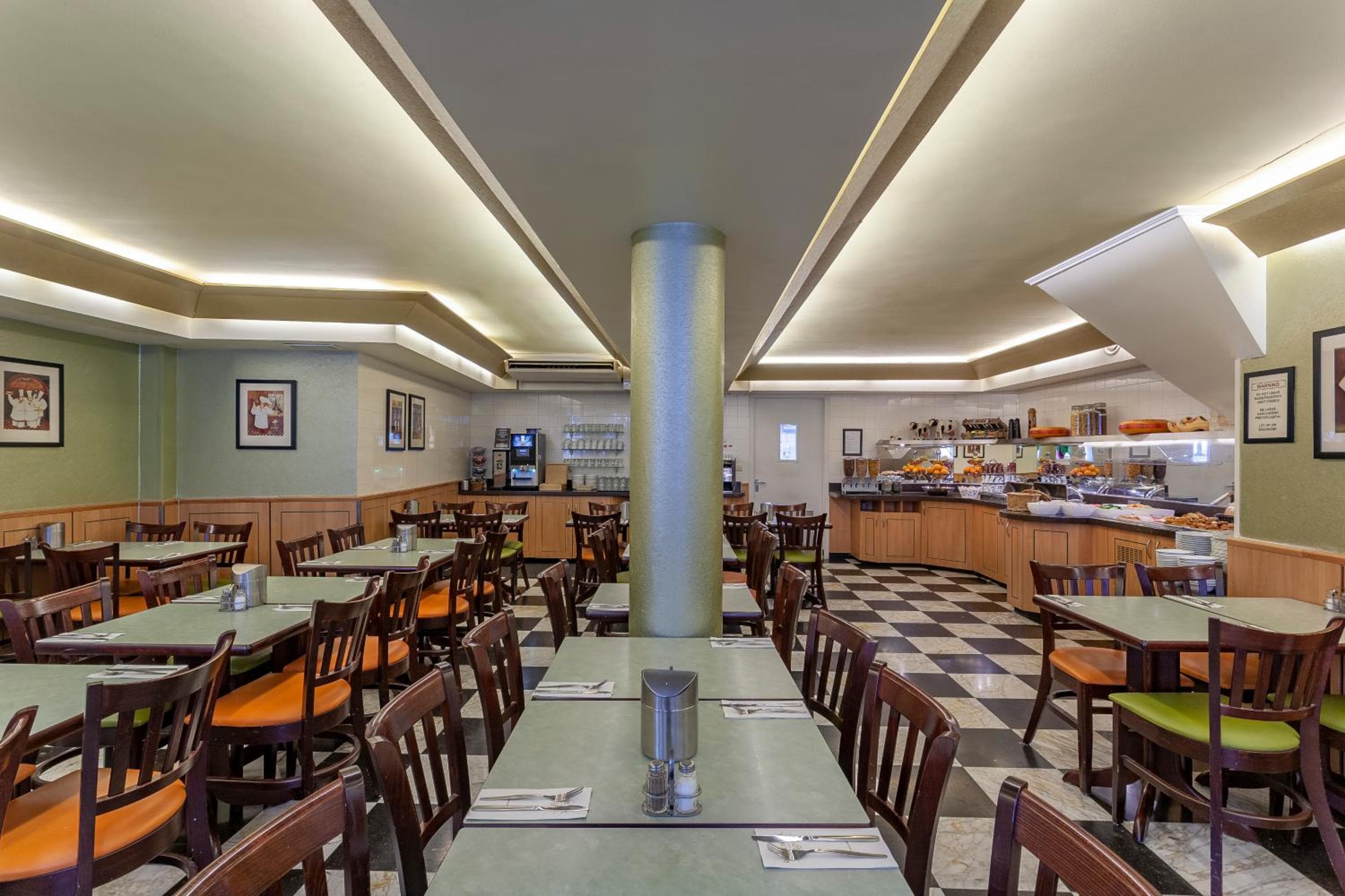 Avenue Hotel — 21
