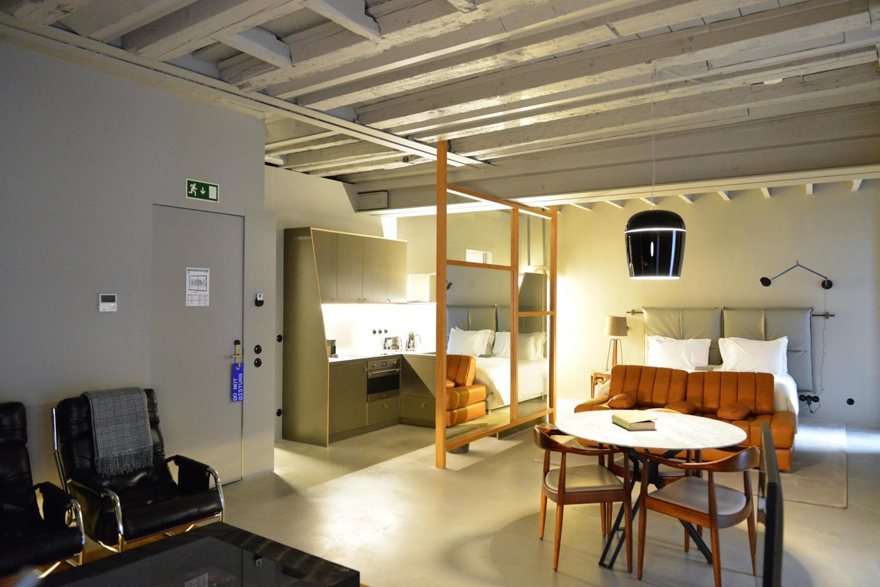 Cultura Cruda Arte & Lofts Bairro Alto — 10
