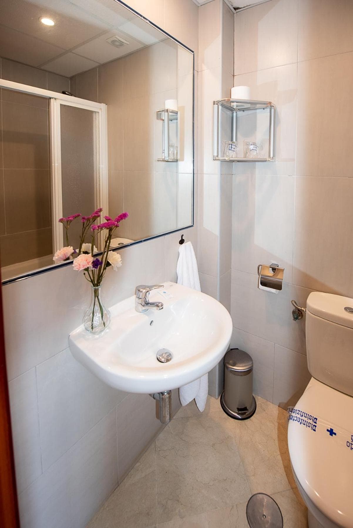 Hostal La Muralla — 23