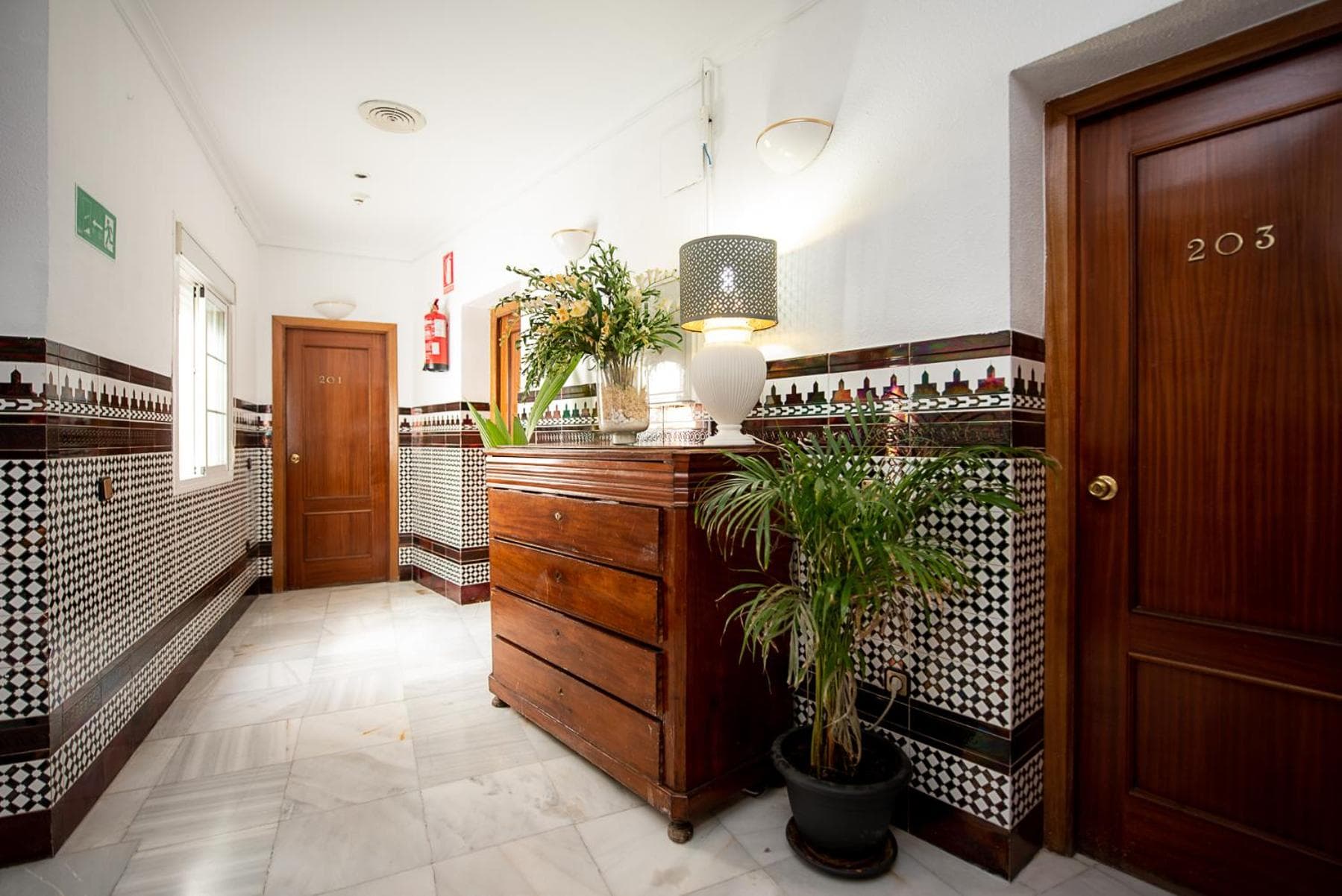 Hostal La Muralla — 2