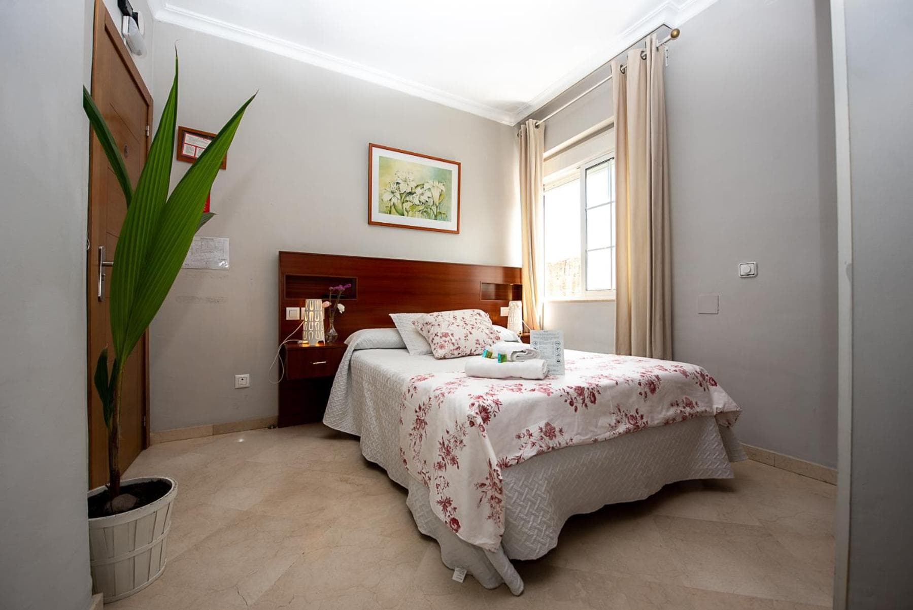 Hostal La Muralla — 29