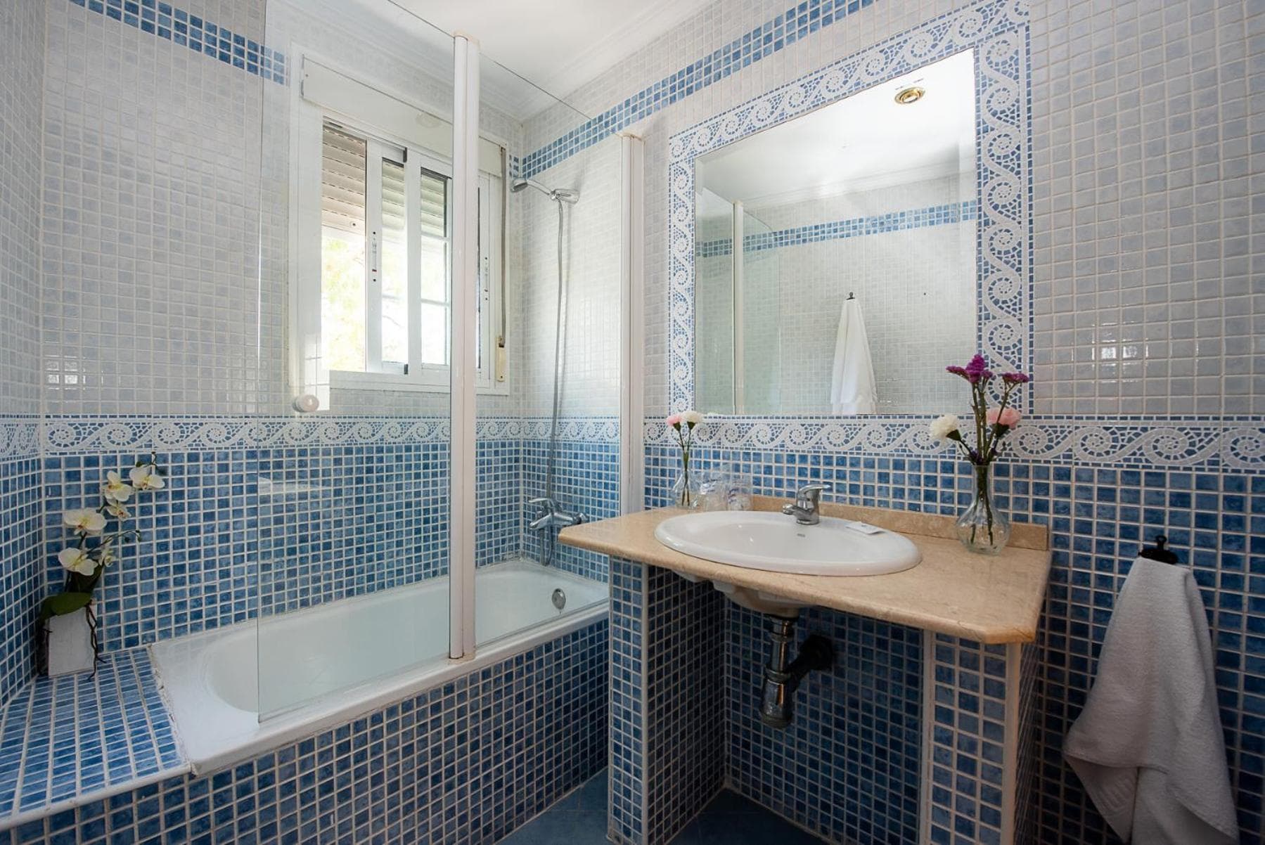 Hostal La Muralla — 8