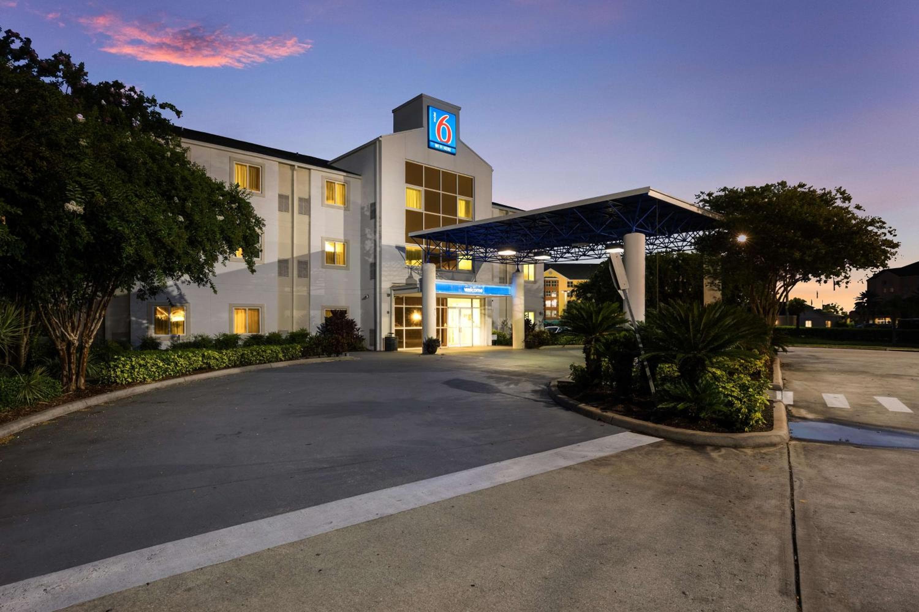 Motel 6-Orlando, FL - International Dr — 1