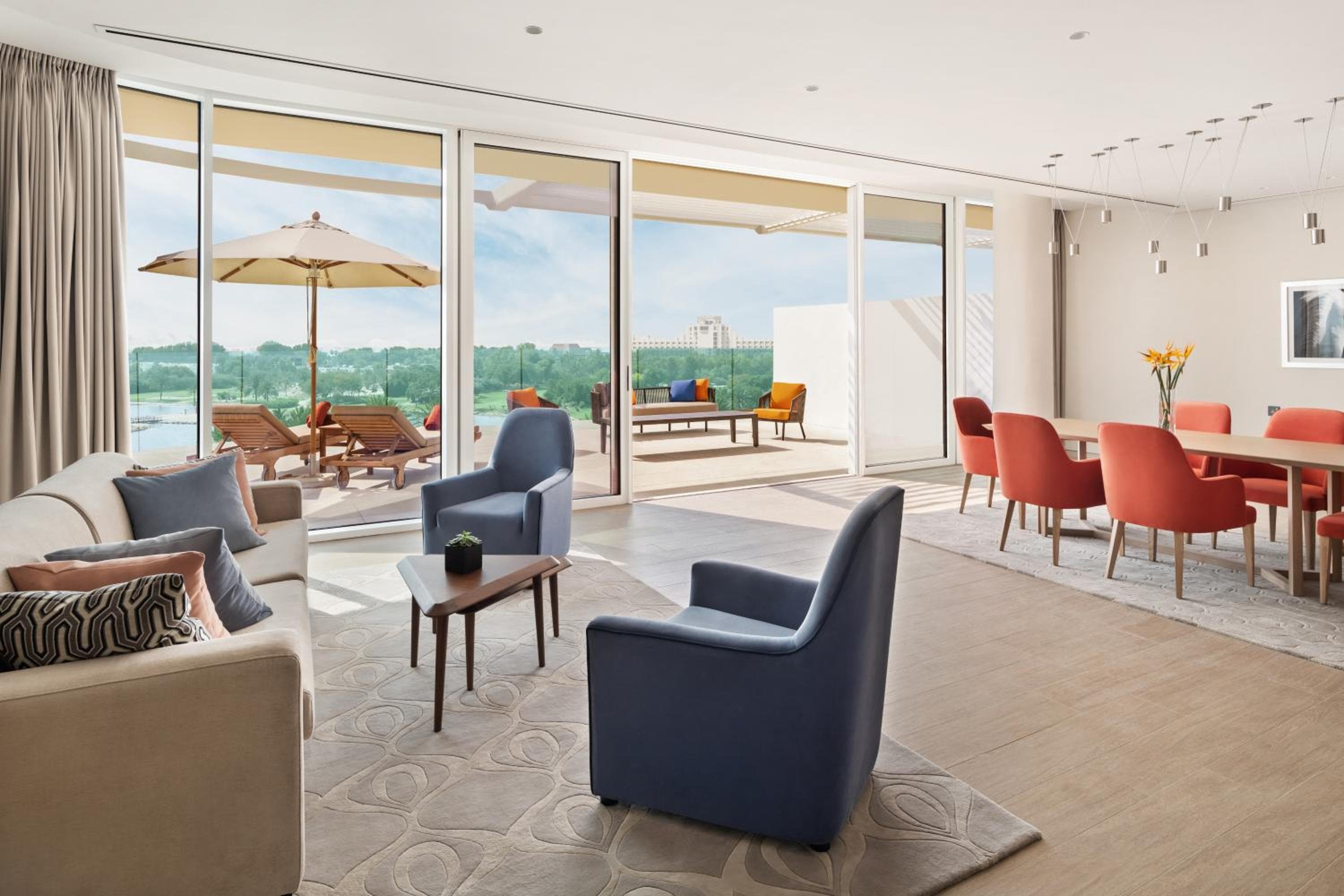 JA Lake View Hotel, Dubai — 11