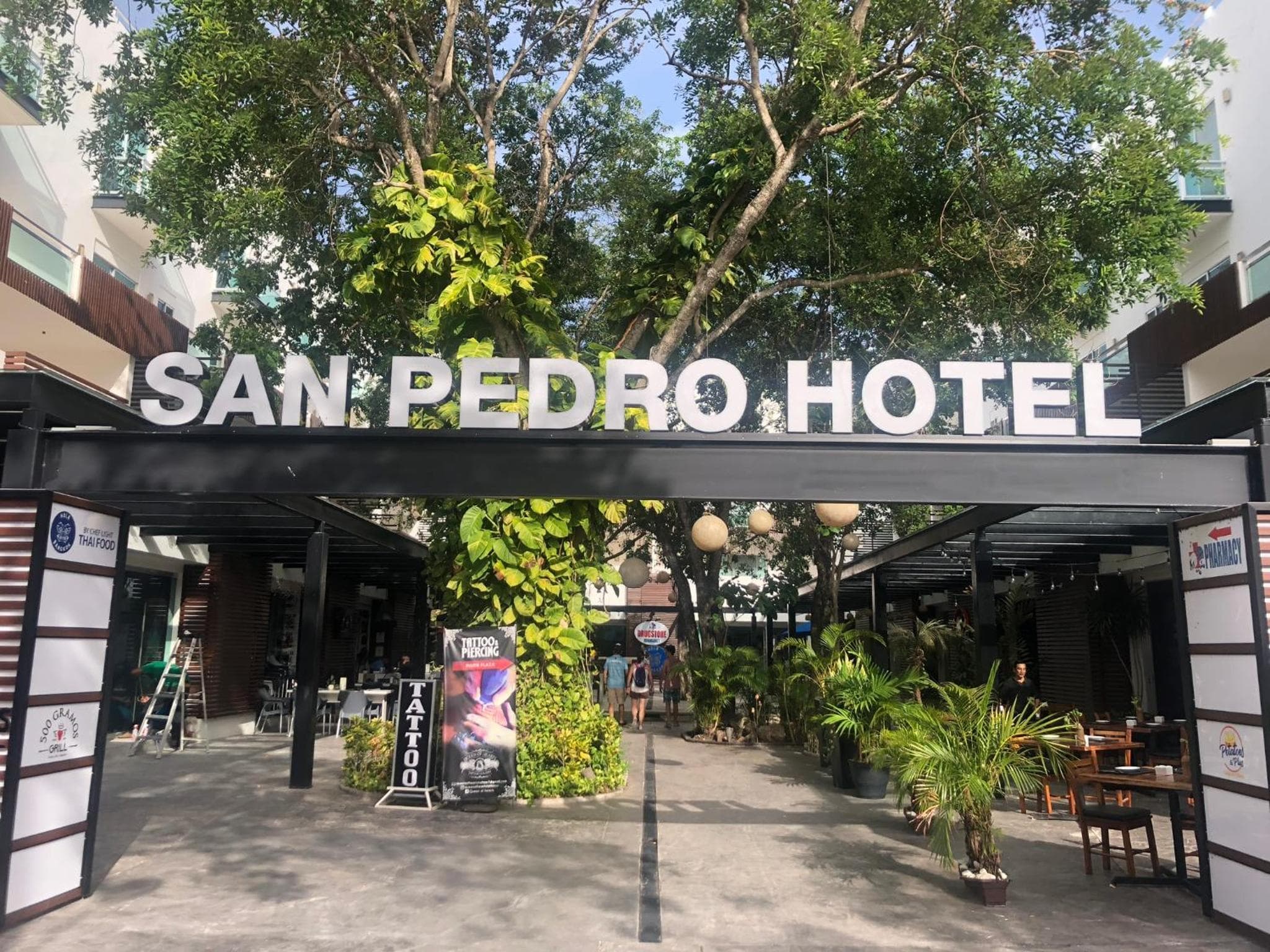 San Pedro Hotel, 5ta Avenida — 1