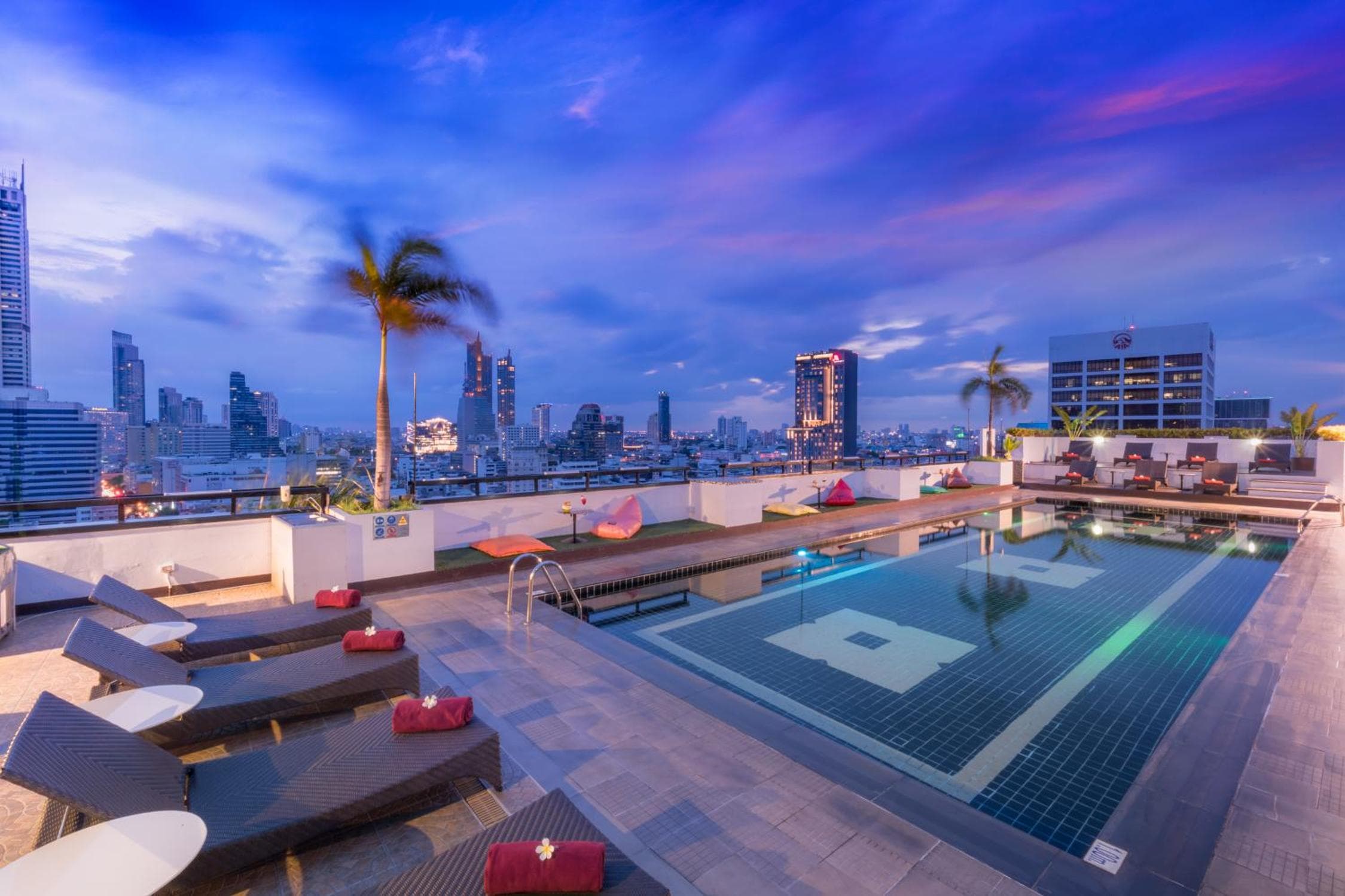 Furama Silom Hotel — 4