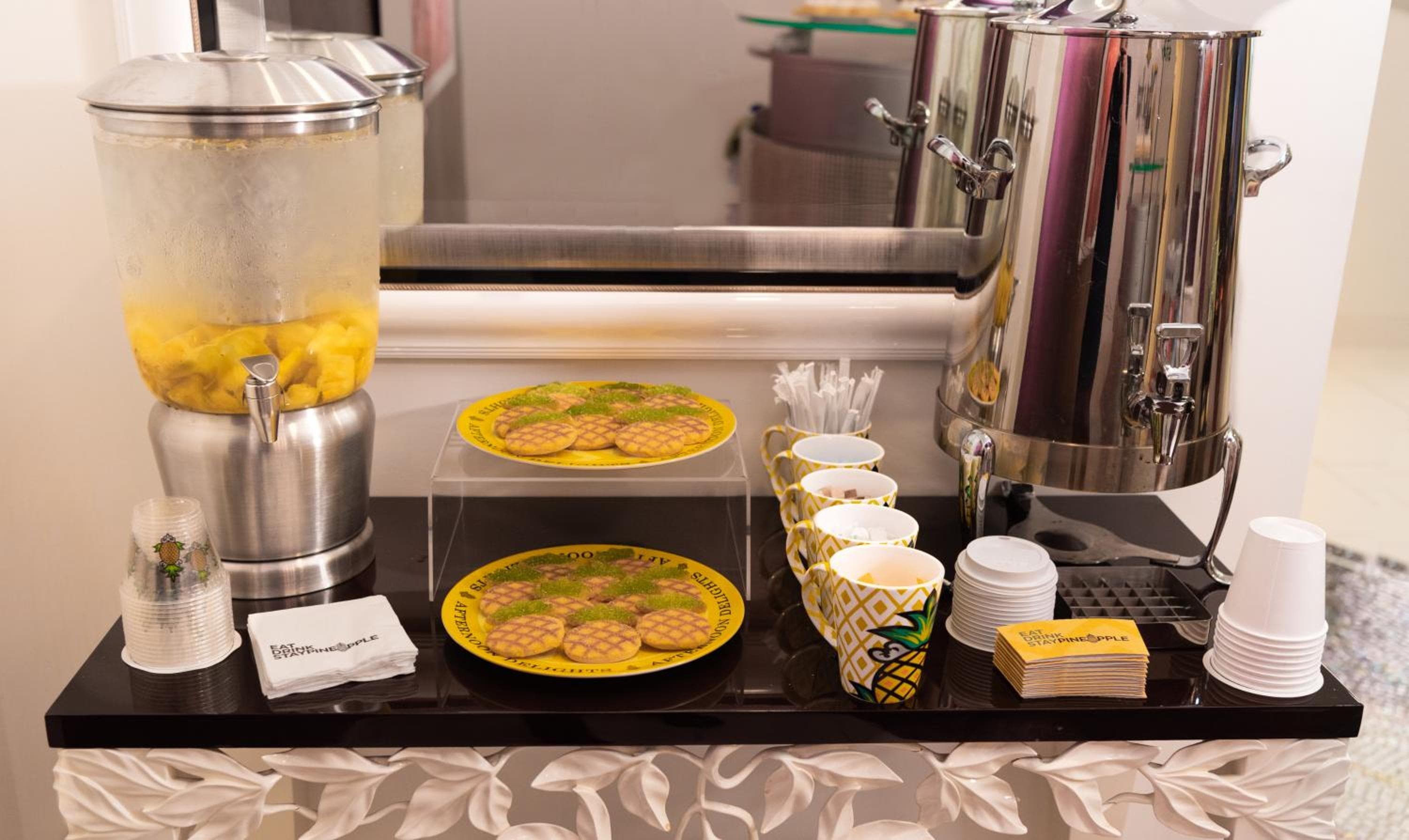 Staypineapple, un hotel artístico, Midtown Nueva York — 24