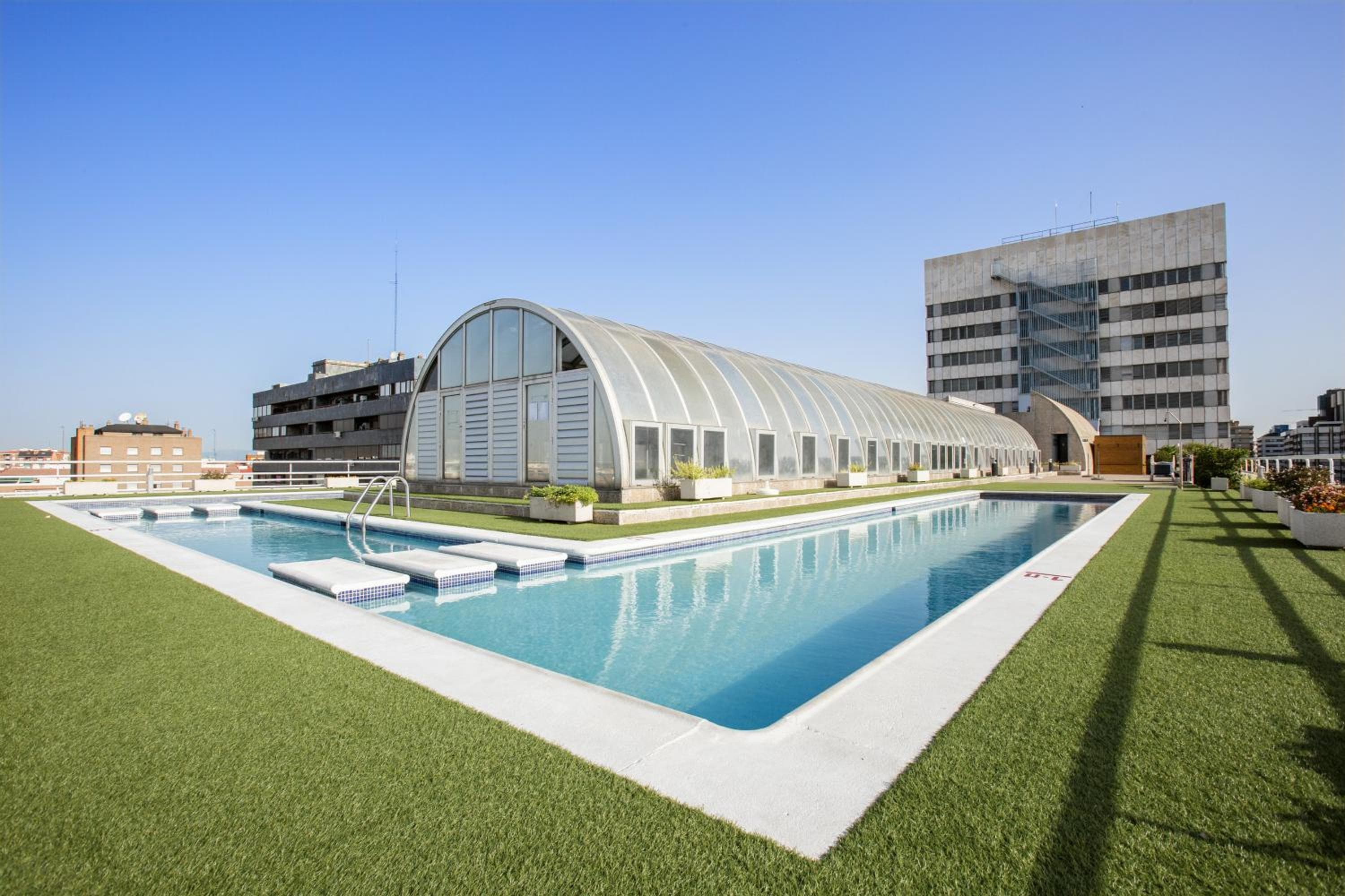 Pierre & Vacances Apartamentos Edificio Eurobuilding 2 — 1