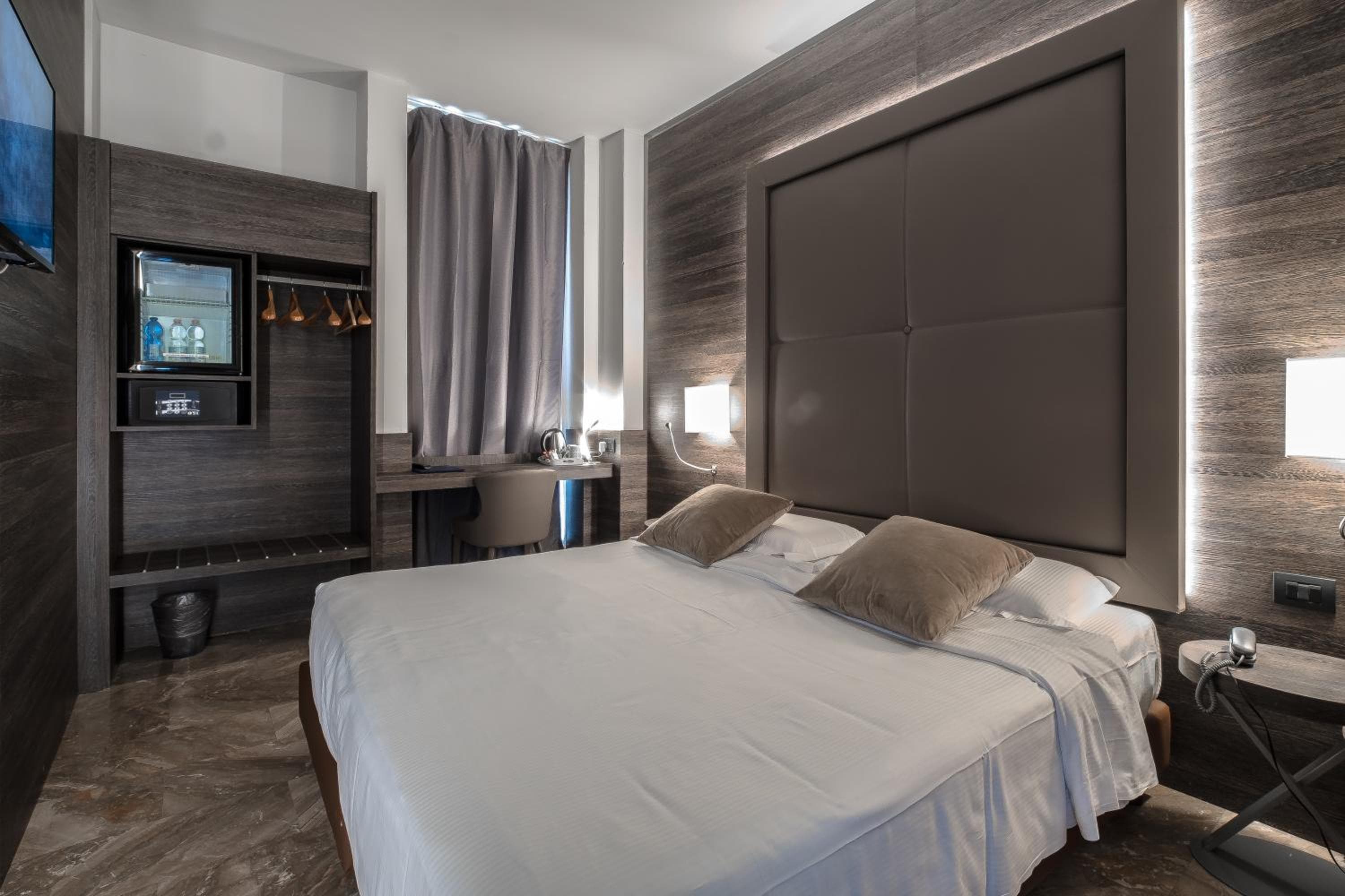 Canova Hotel — 24