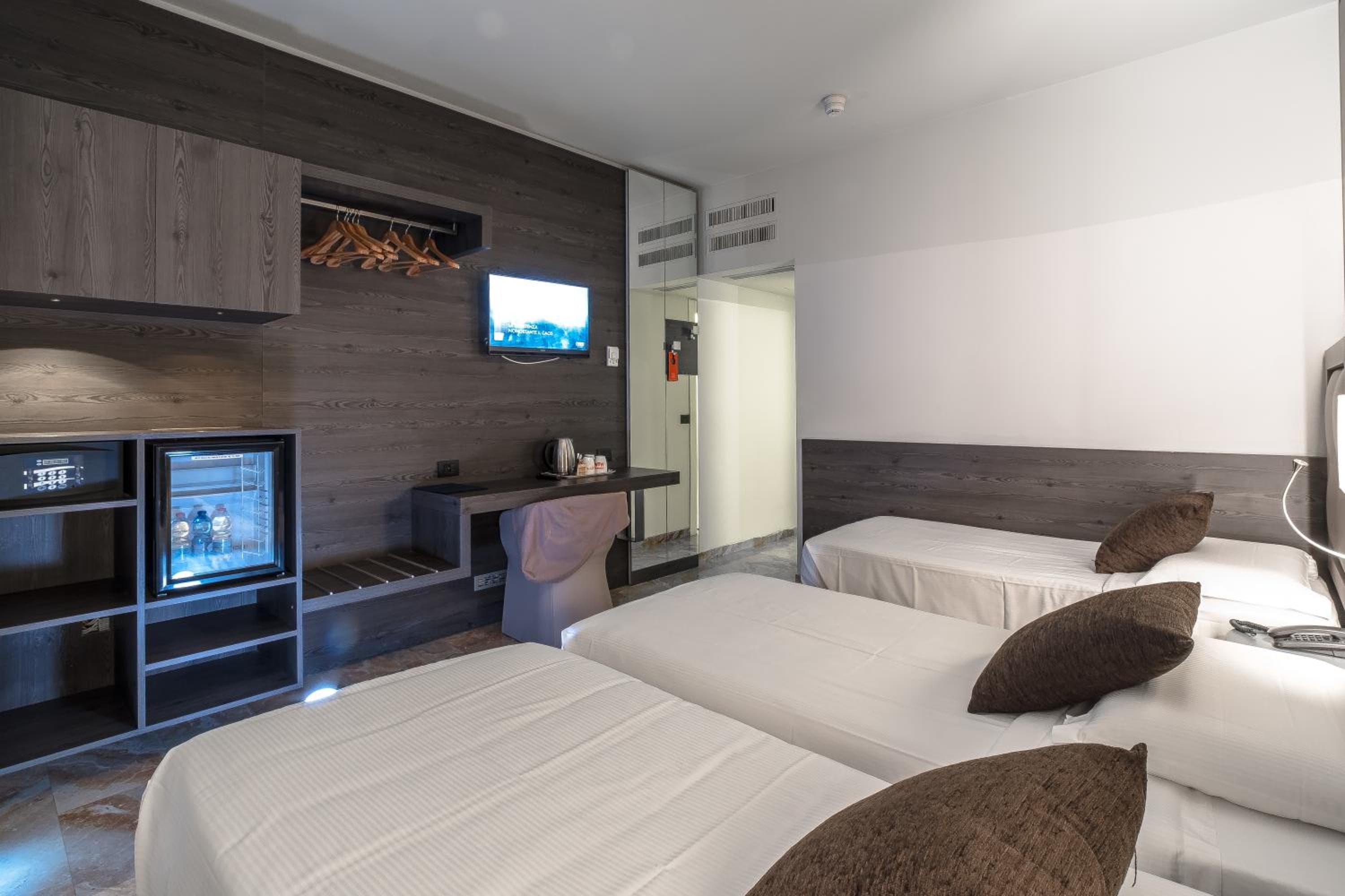 Canova Hotel — 3