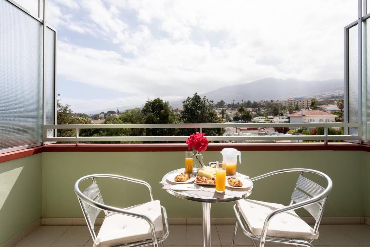 Edificio Las Marañuelas, Puerto La Cruz, Islas Canarias Tenerife — 2