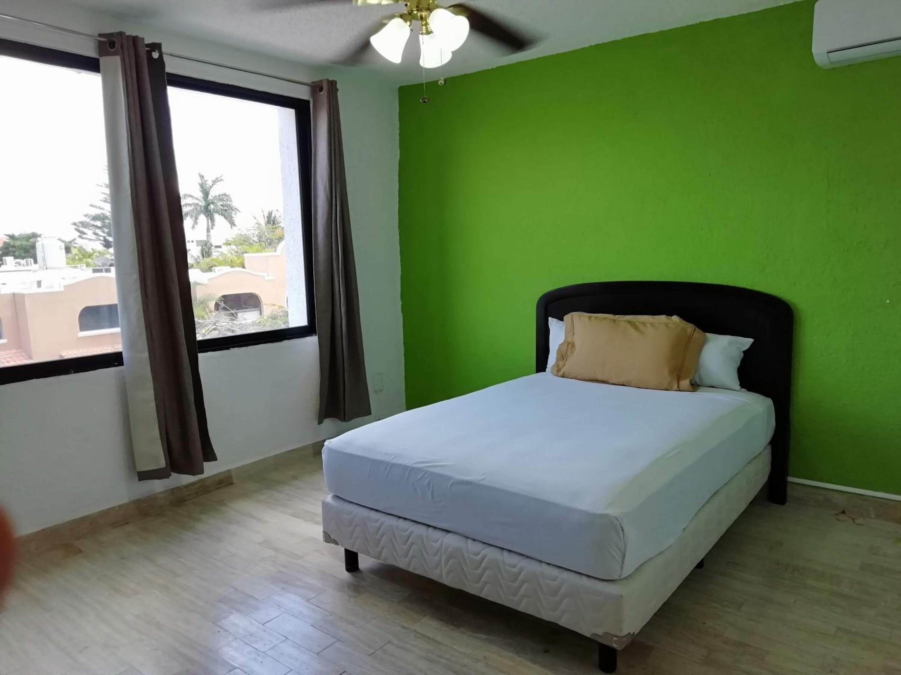 Hotel Green 16 — 3