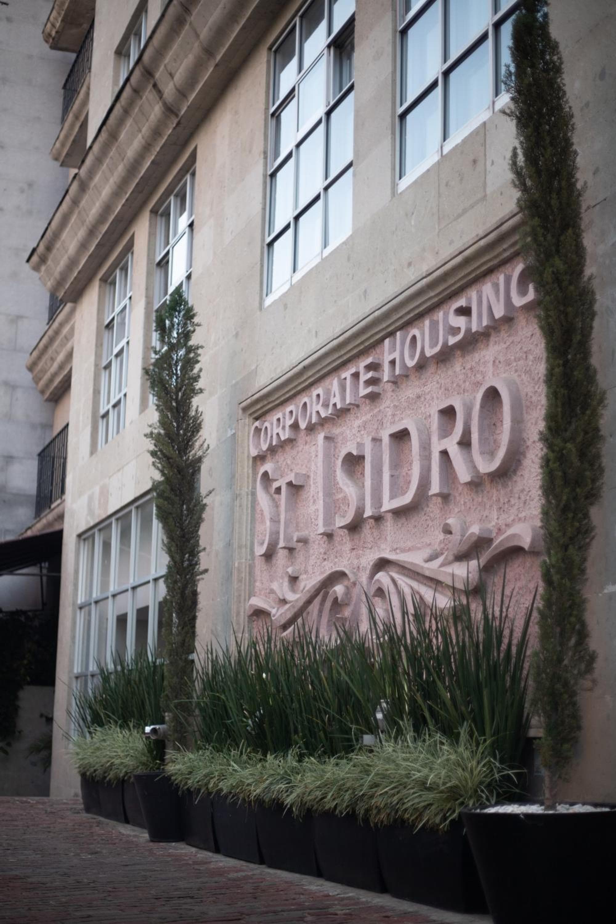 St Isidro Suites Alojamiento Corporativo SPA y Centro de Bienestar — 1