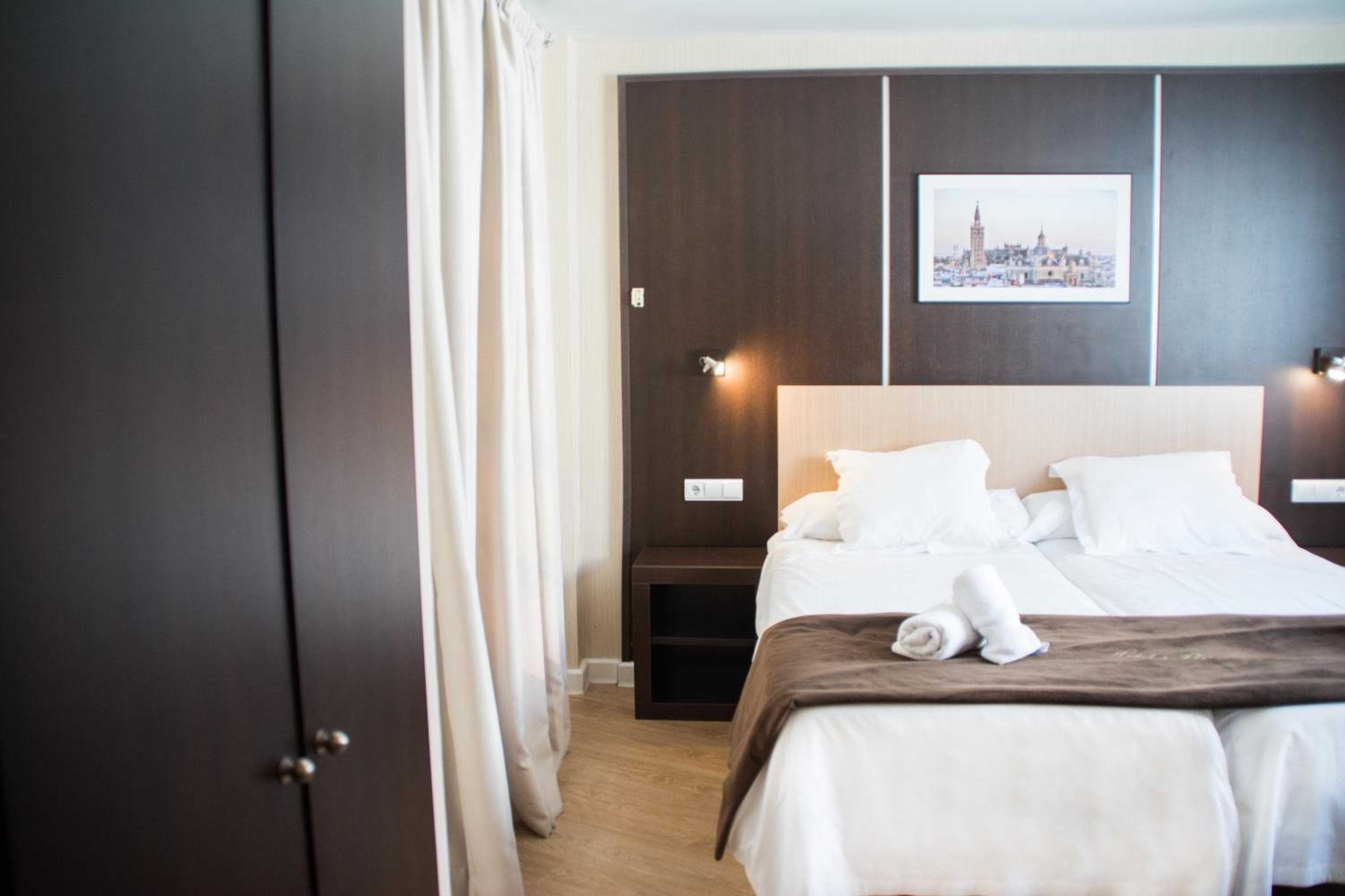 Hotel Plaza — 19