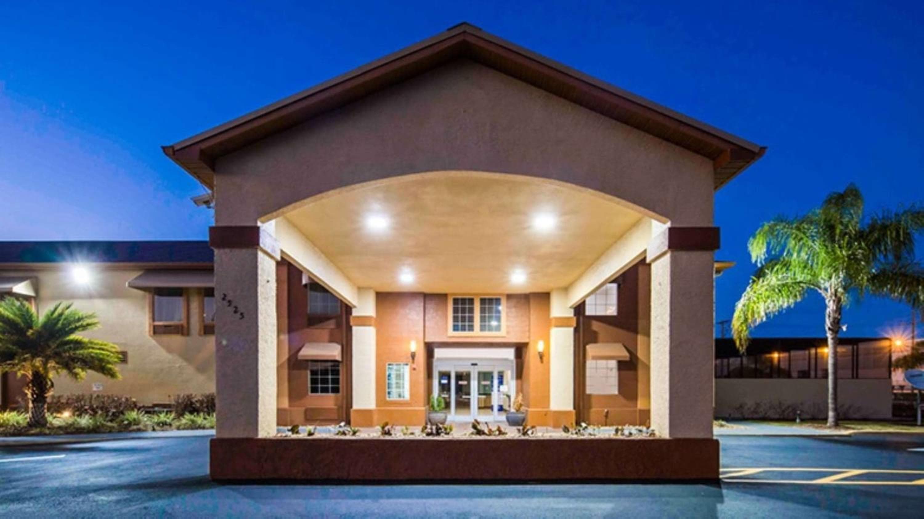 Best Western Mulberry Hotel — 1