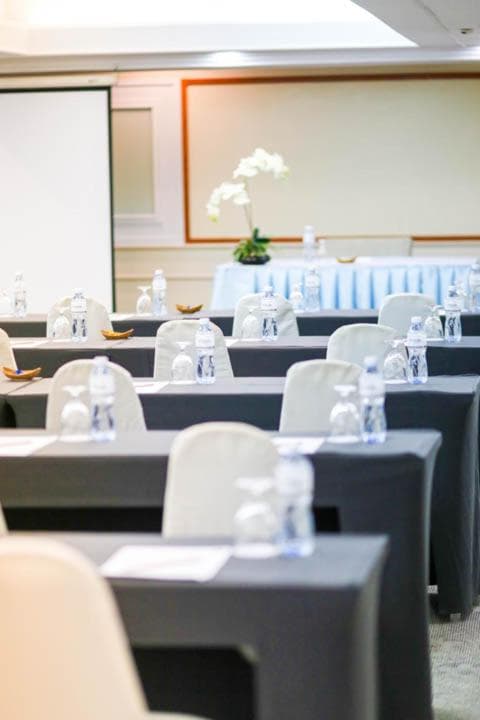 Furama Silom Hotel — 7