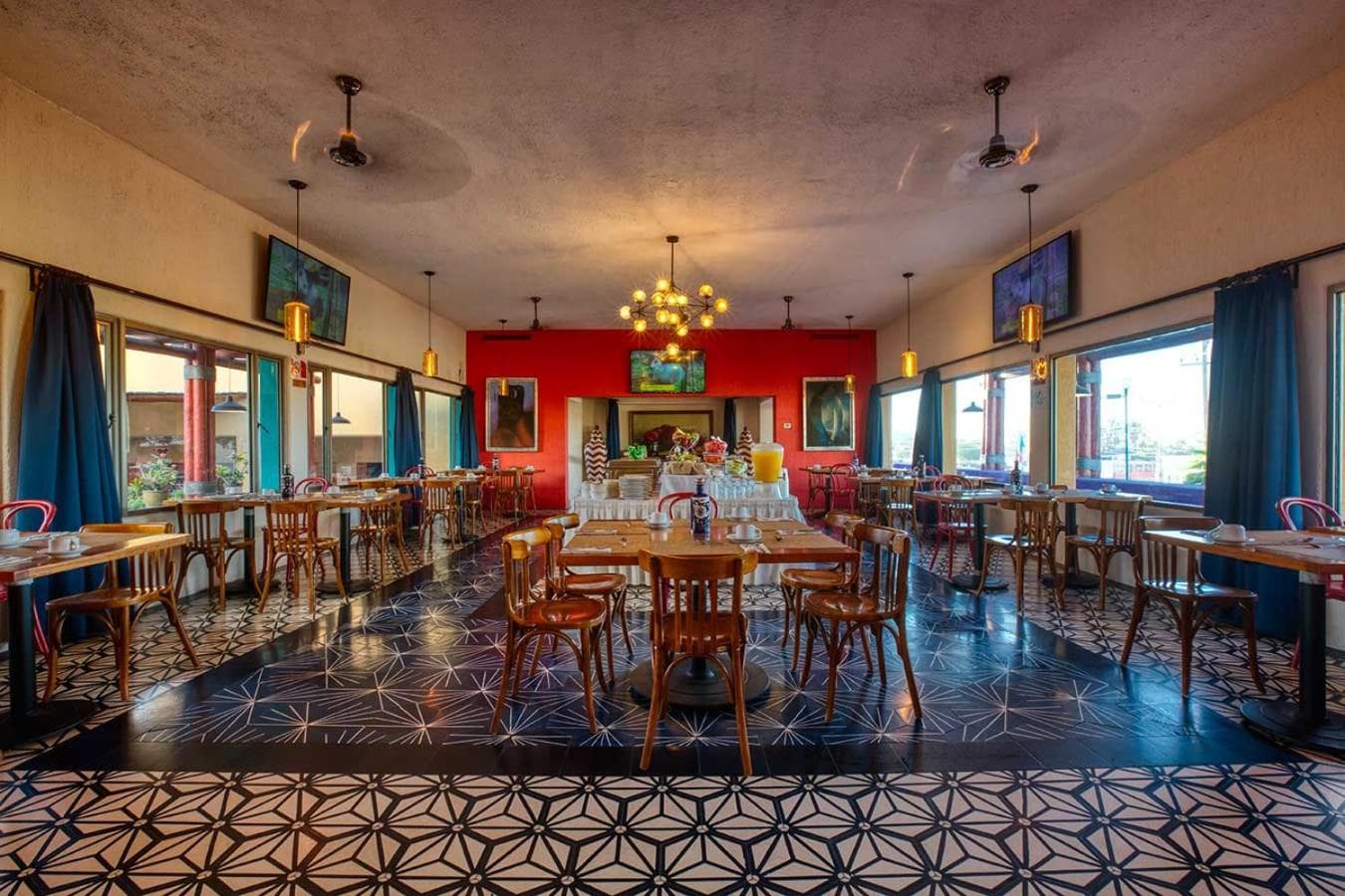 Hotel Los Patios — 11
