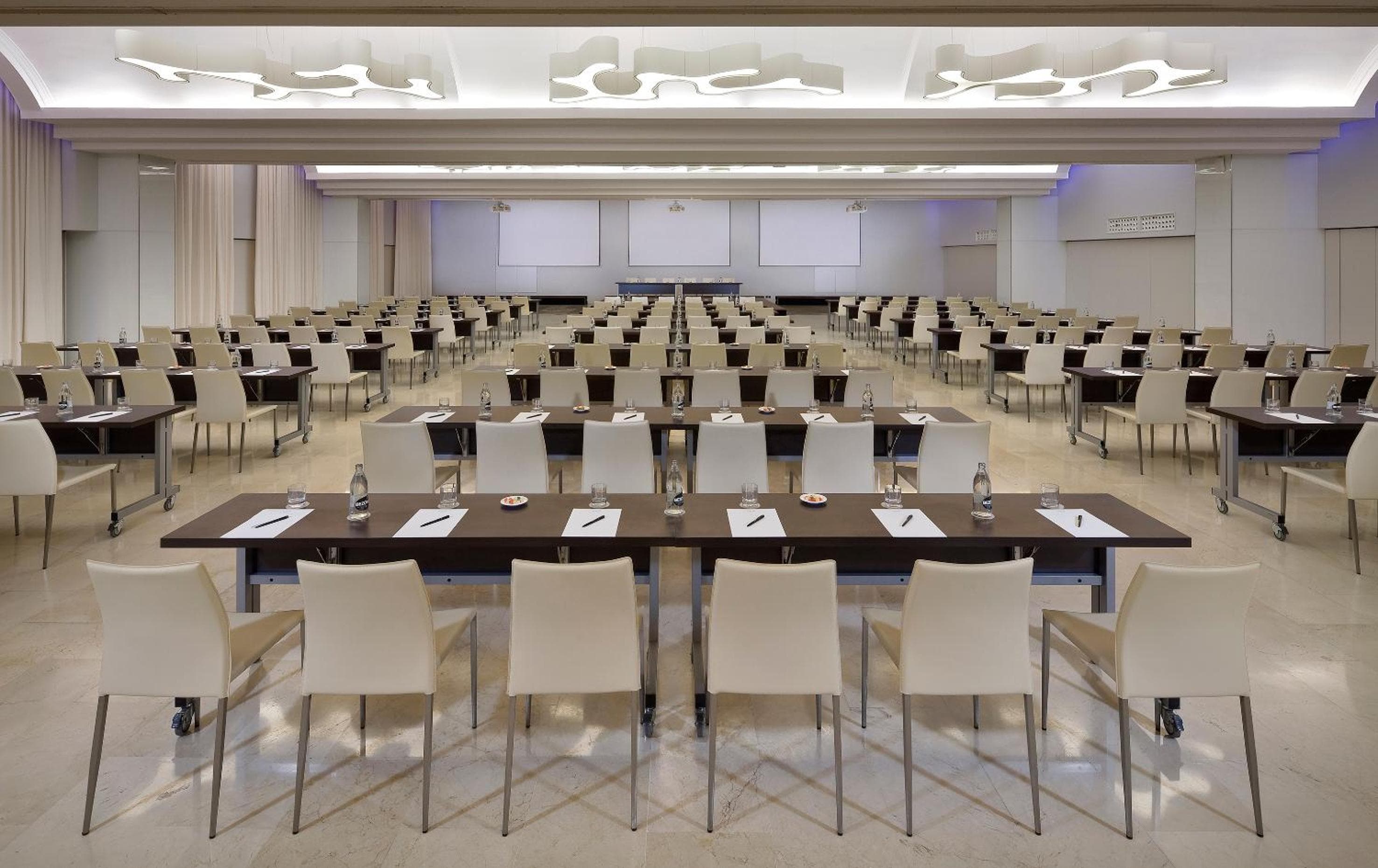 Meliá Sevilla — 16