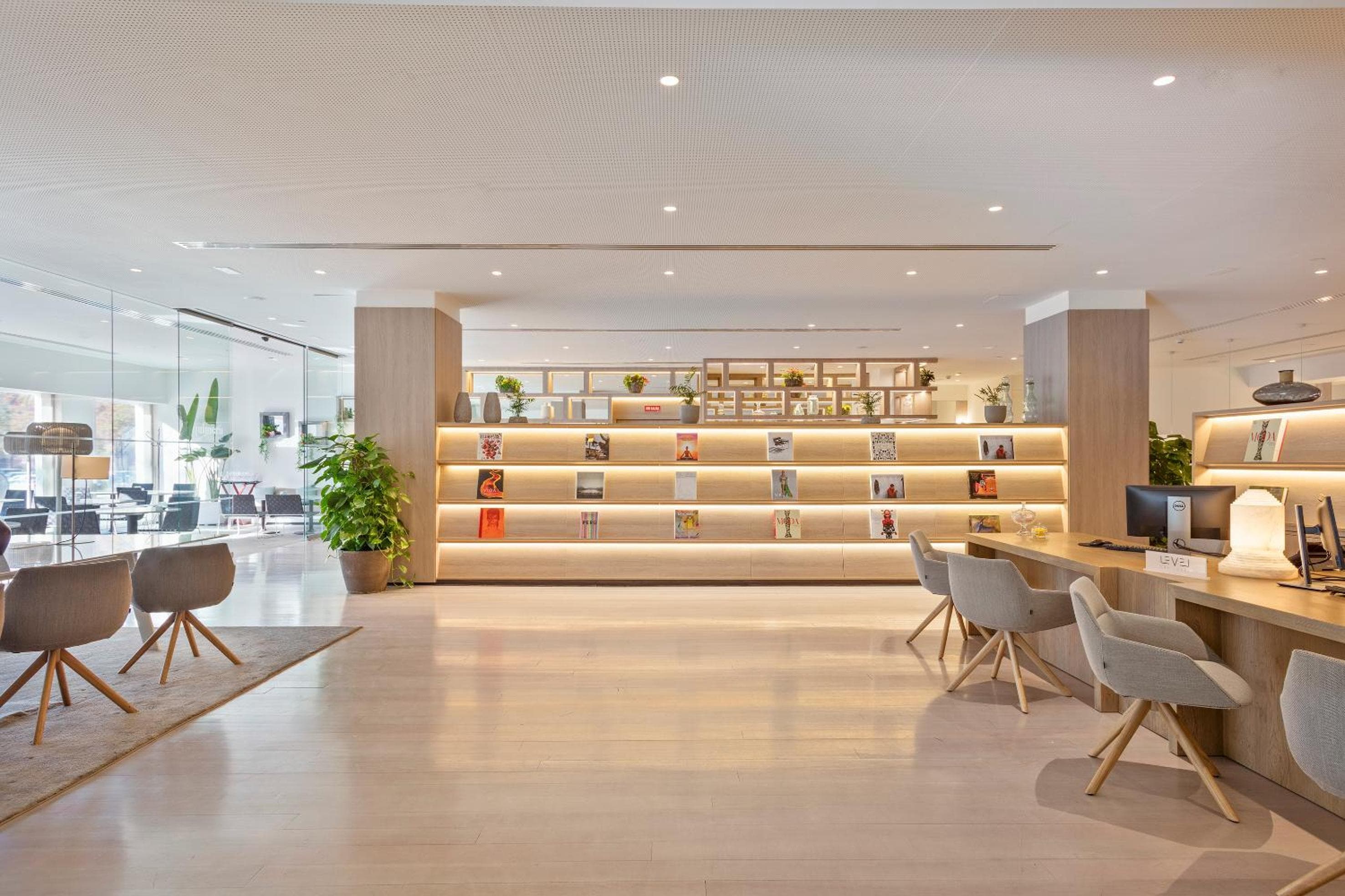 Meliá Sevilla — 4