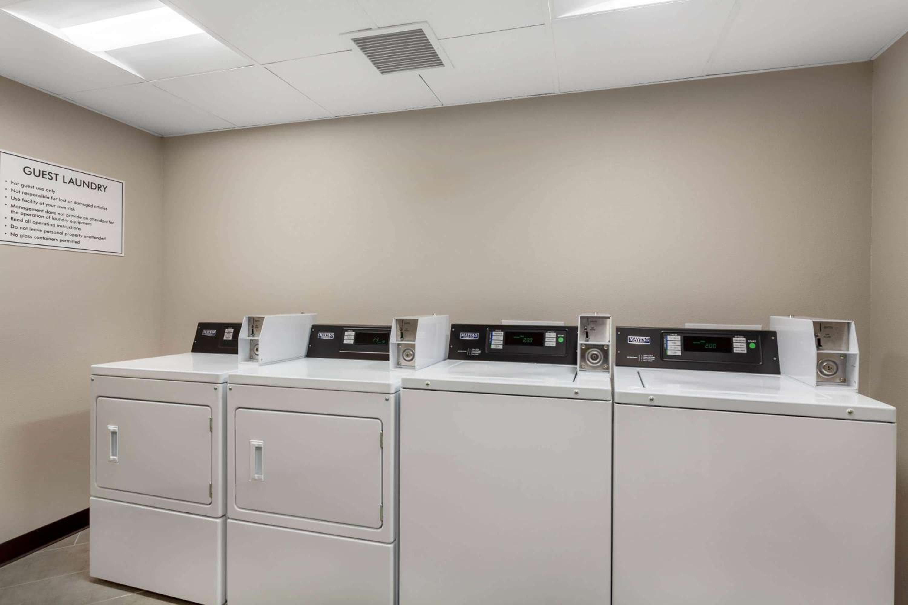 Nobile Hotel Parkway at Celebration Orlando Very Close to Disney Theme Parks — 28