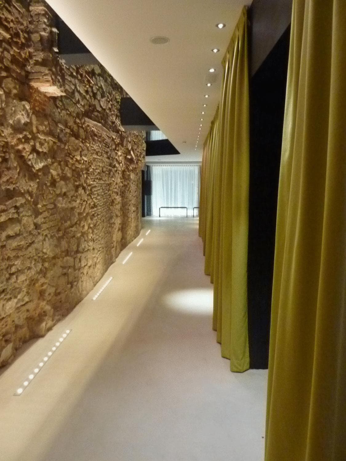 Barcelona House — 10