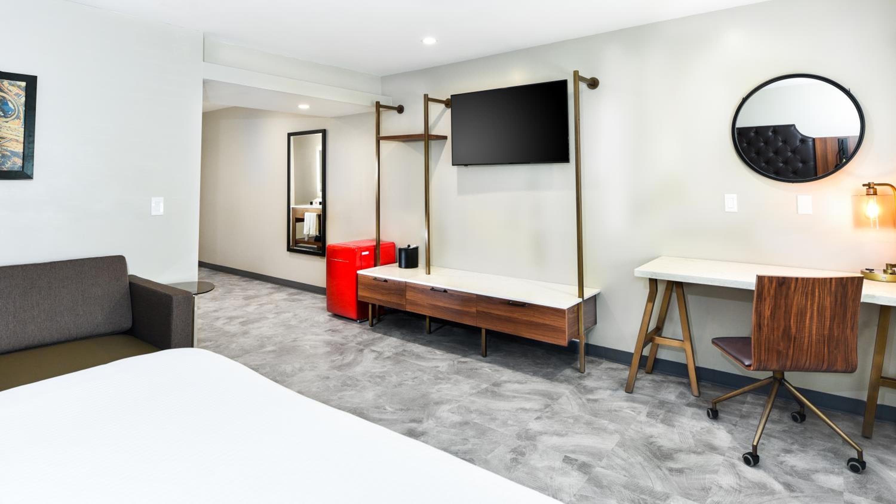 Hollywood Inn Suites Hotel — 6
