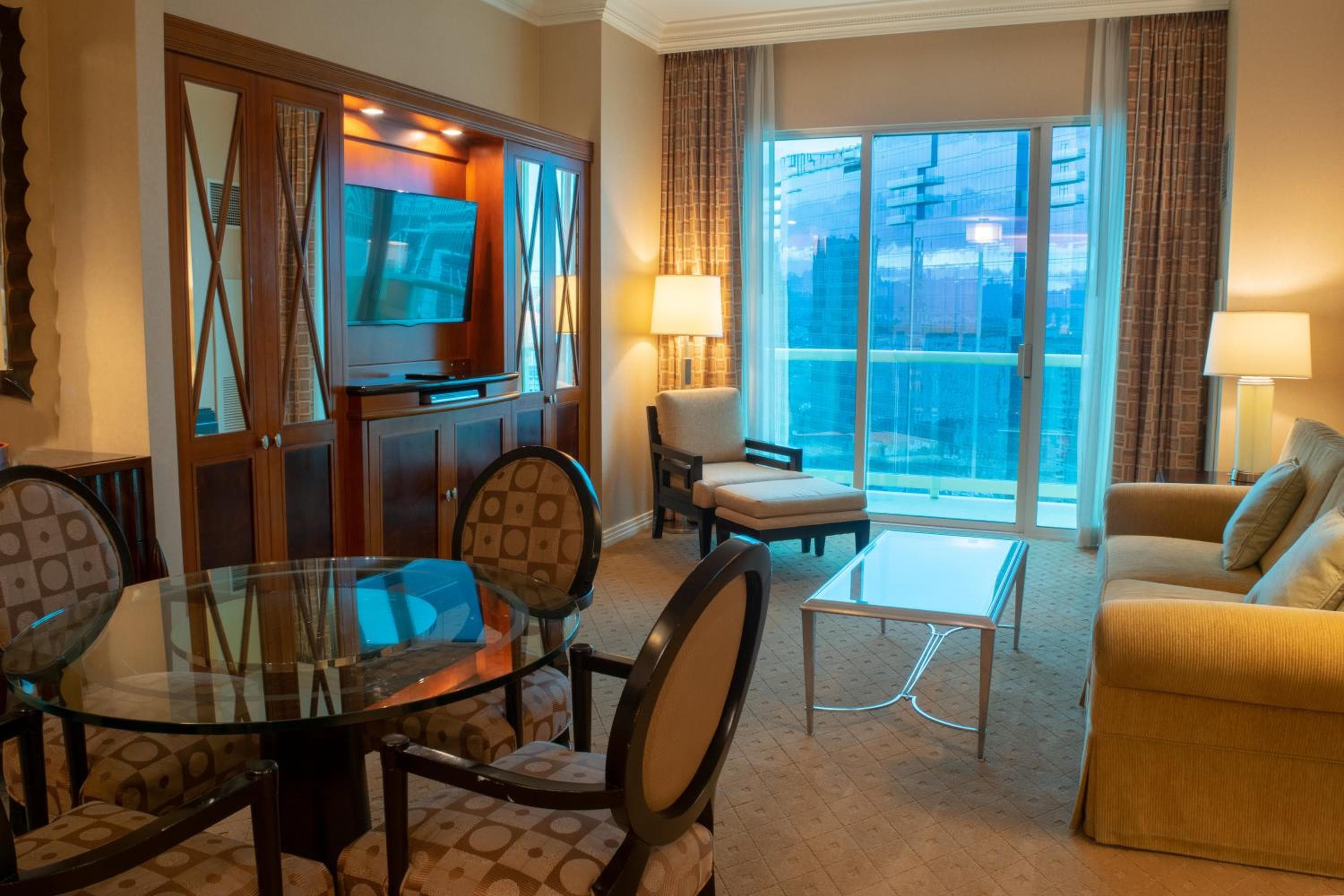 La firma en MGM Grand - Todas las suites — 16