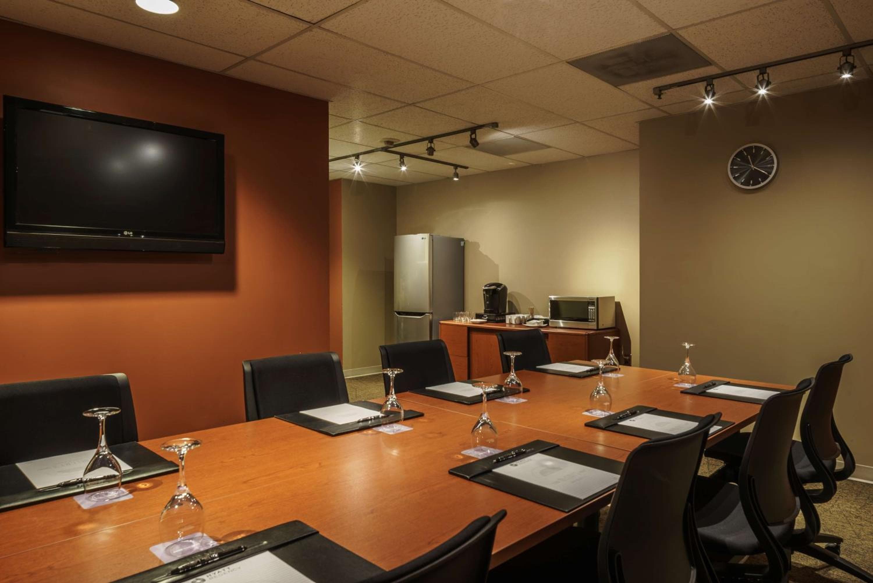 Hyatt Regency Orlando International Airport Hotel — 16