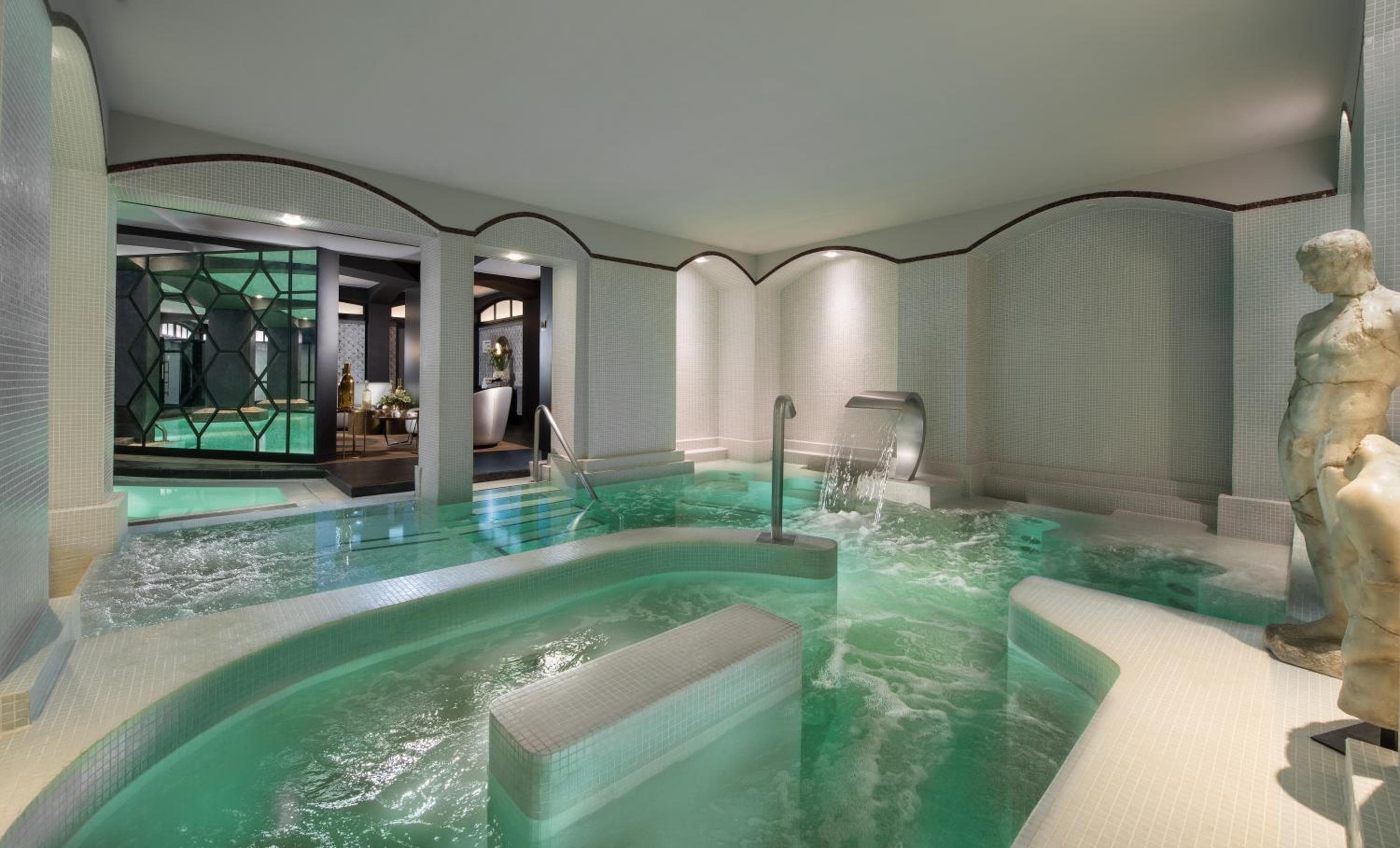 Fouquet's Paris — 21