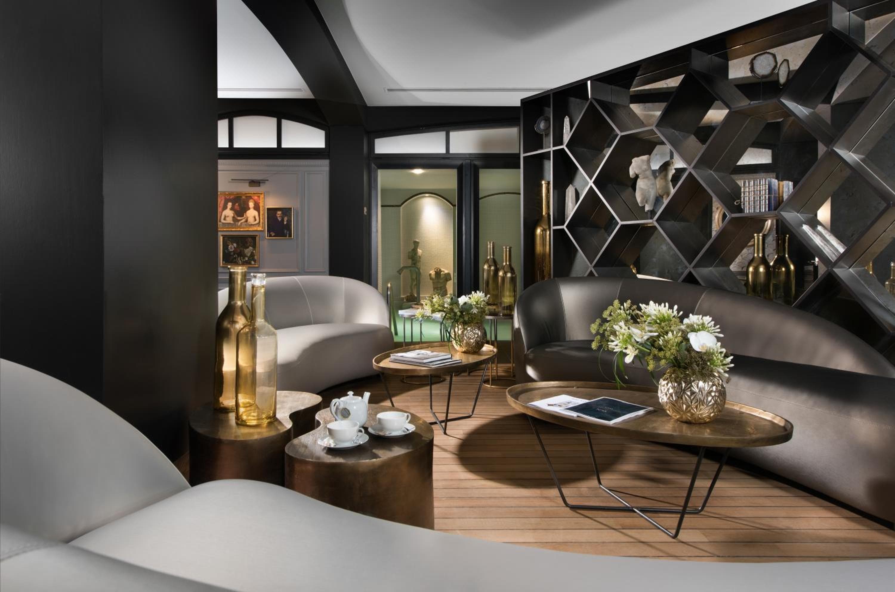 Fouquet's Paris — 19