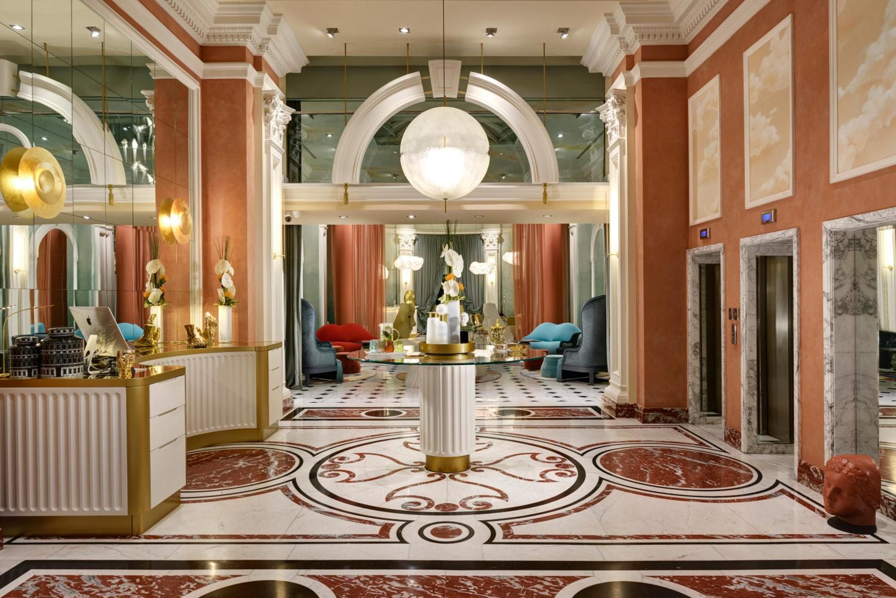 Leon's Place Hotel In Rome — 8