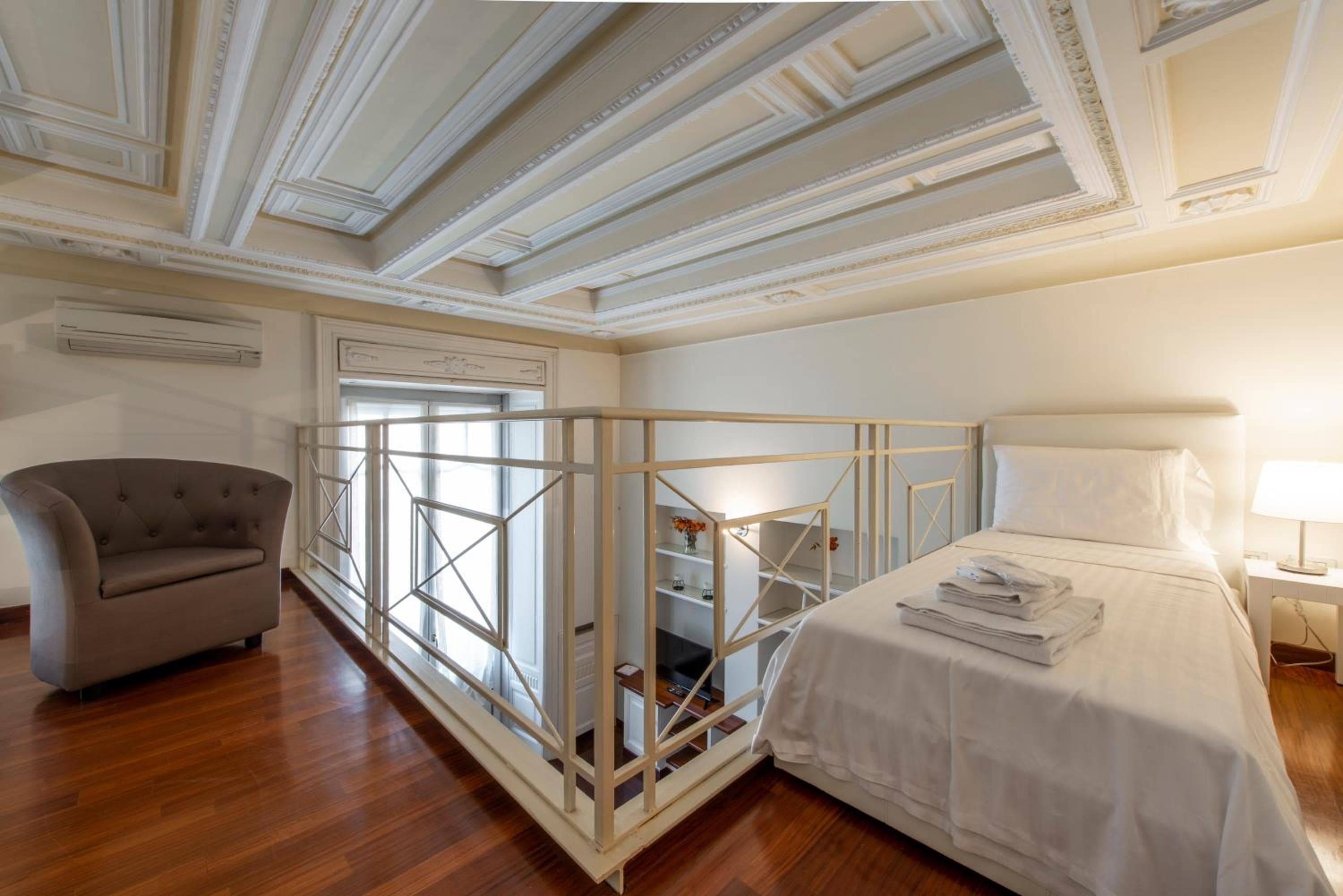 Milan Royal Suites - Centro Cadorna — 9