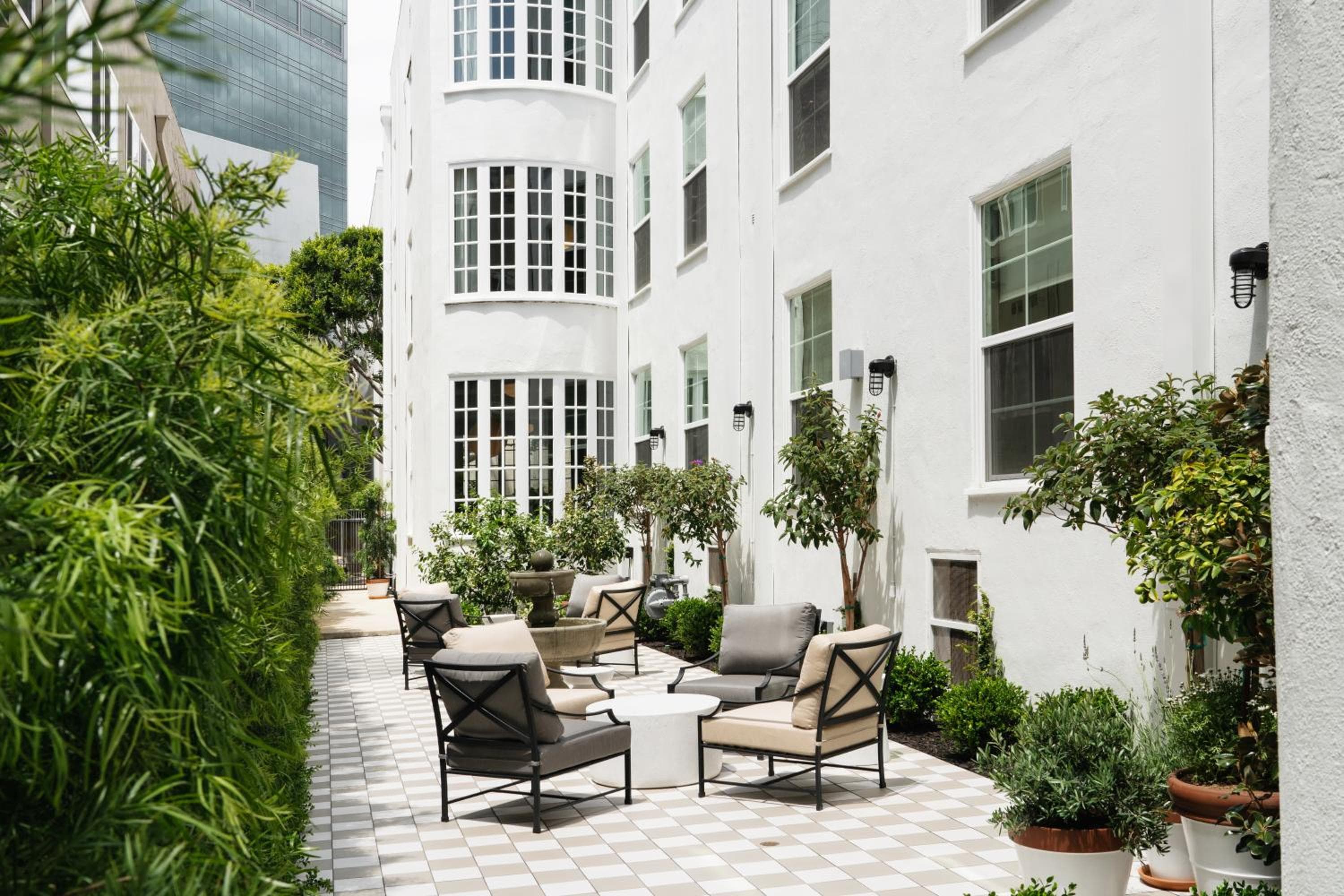 Palihotel Westwood Village — 3