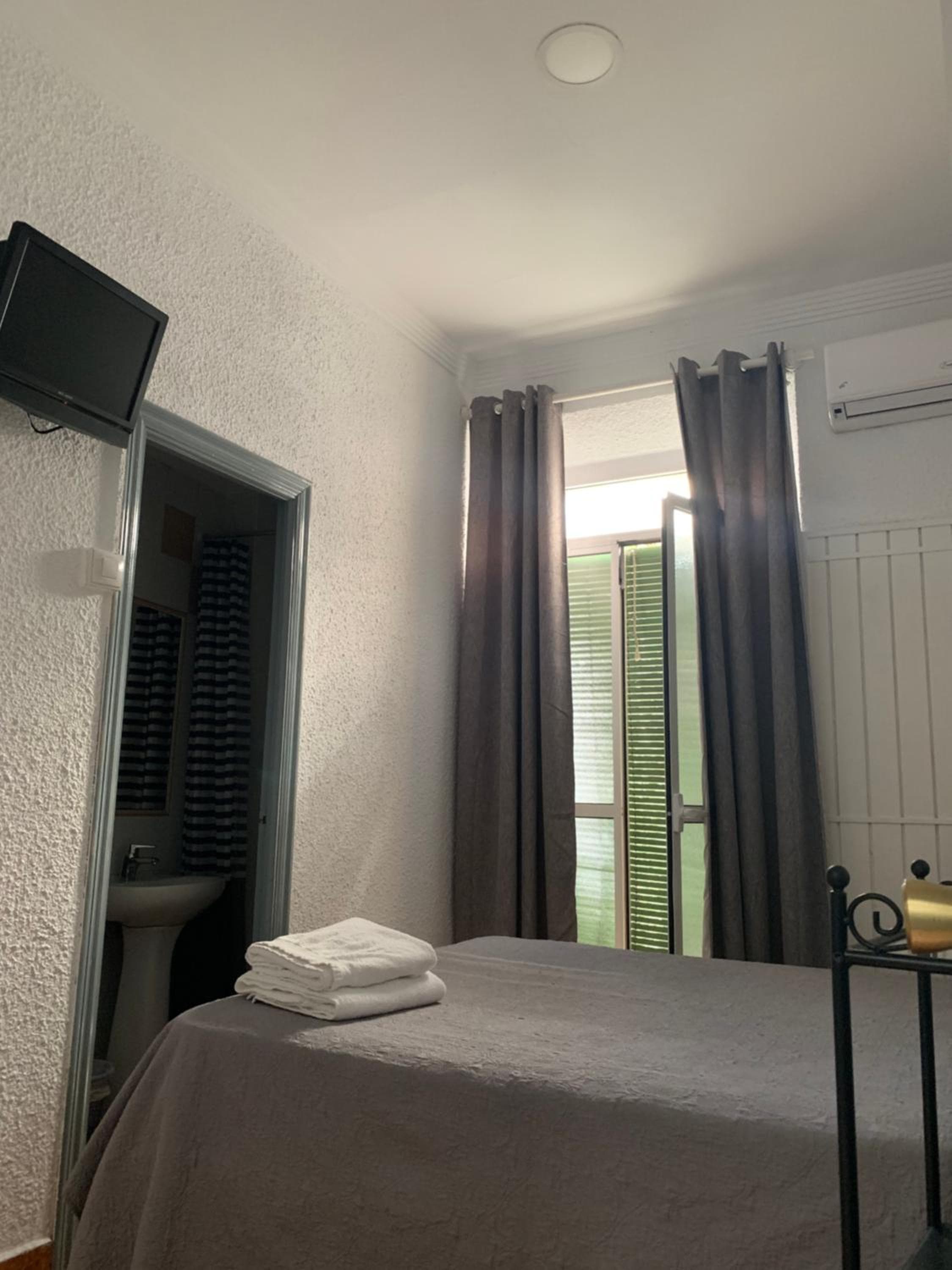 Hostel Alcobia — 17