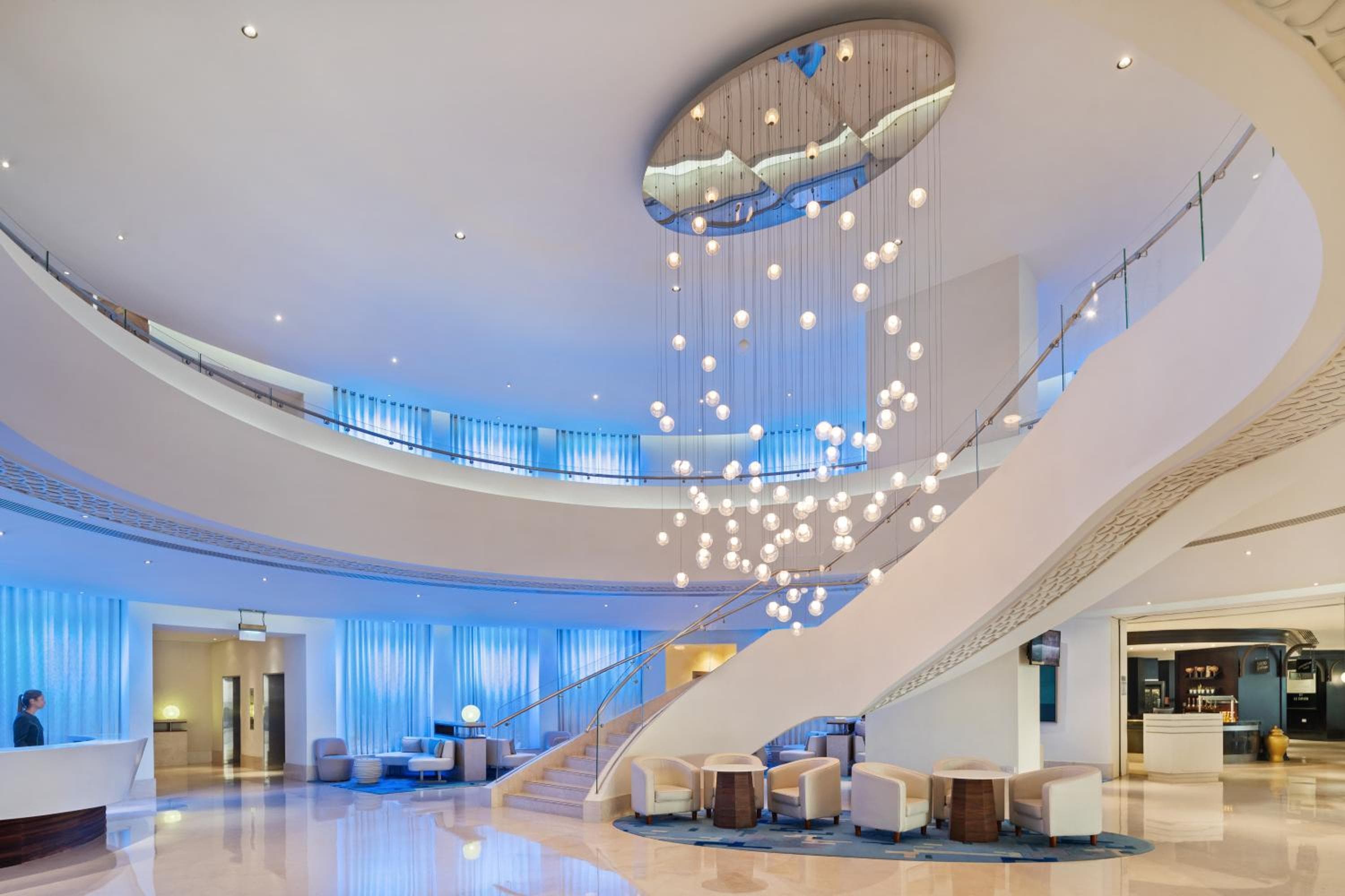 JA Ocean View Hotel, Jumeirah Beach Dubai — 8