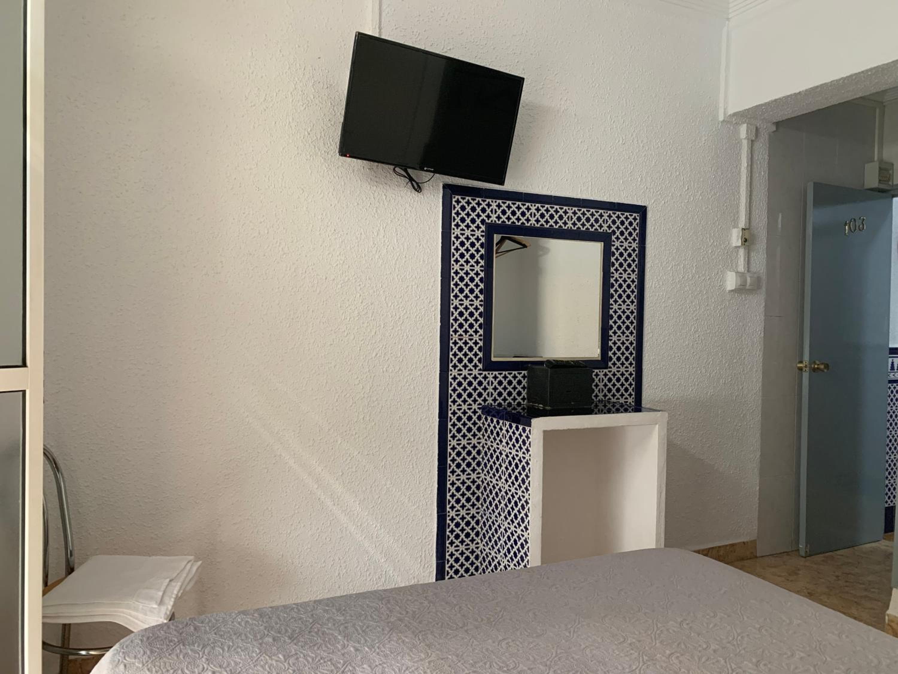Hostel Alcobia — 12