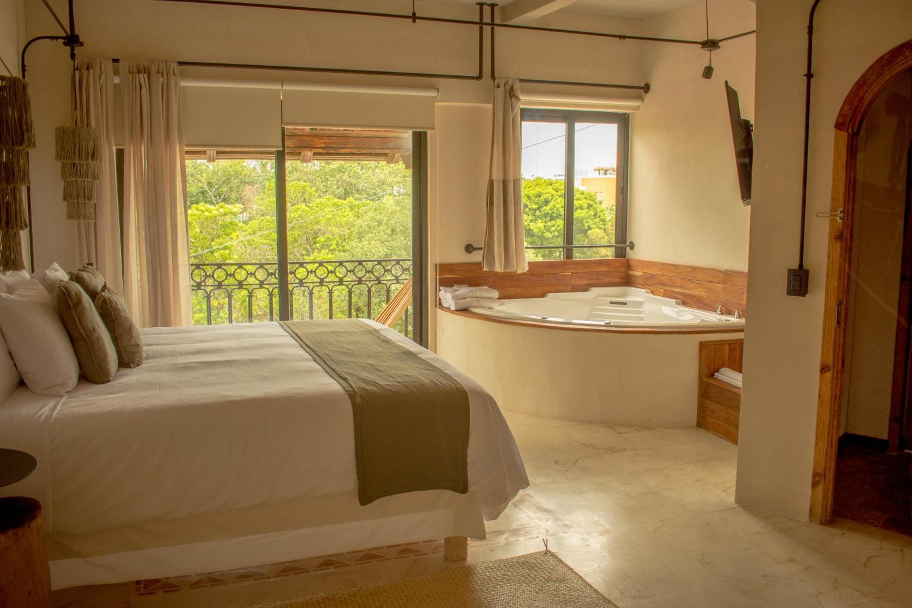 Caribbean Paradise Hotel & Spa - 5th Avenue — 20